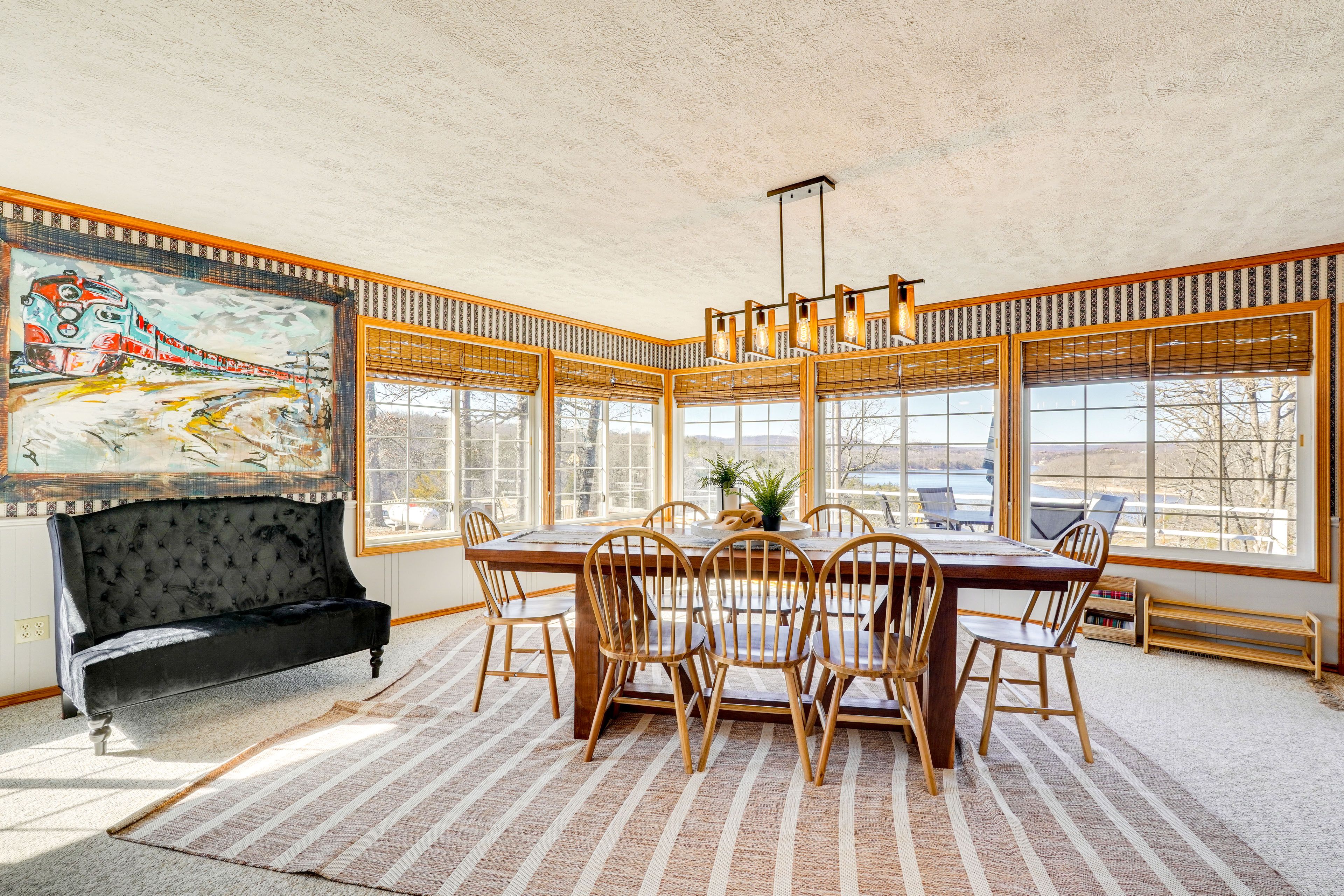 Formal Dining Area | 1st Floor | Dishware/Flatware | Lake Views | Free WiFi