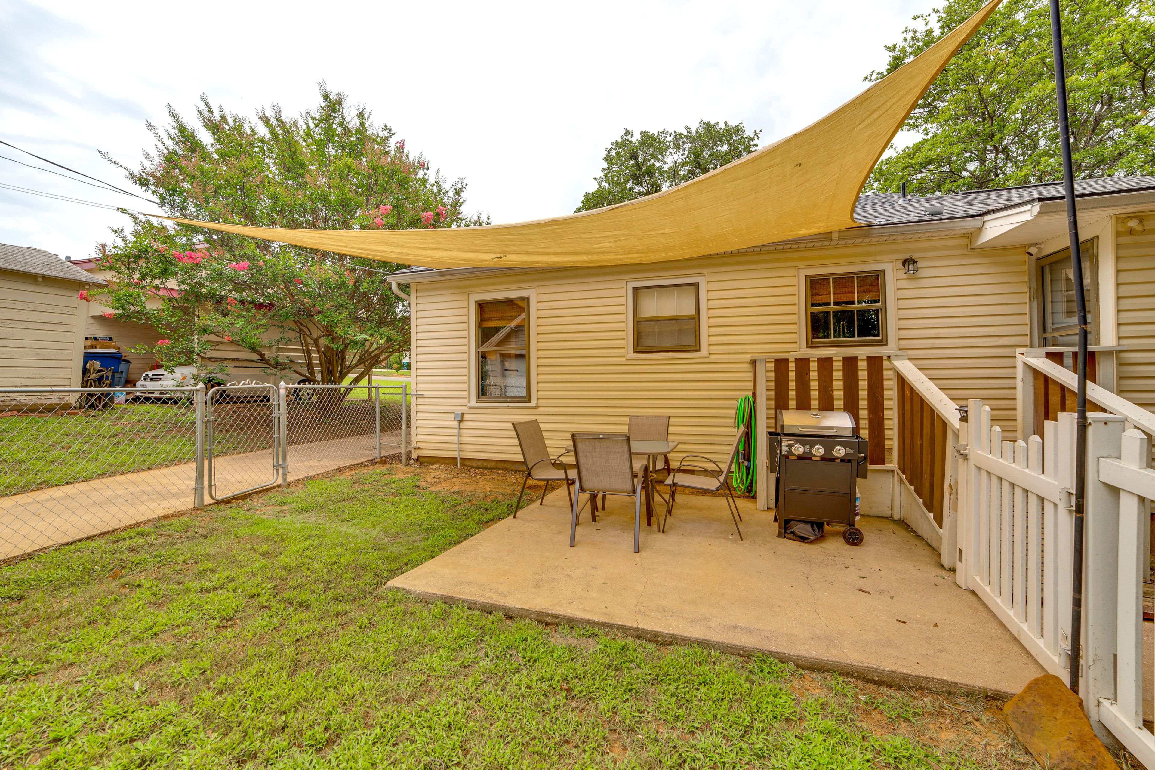 Fenced Yard