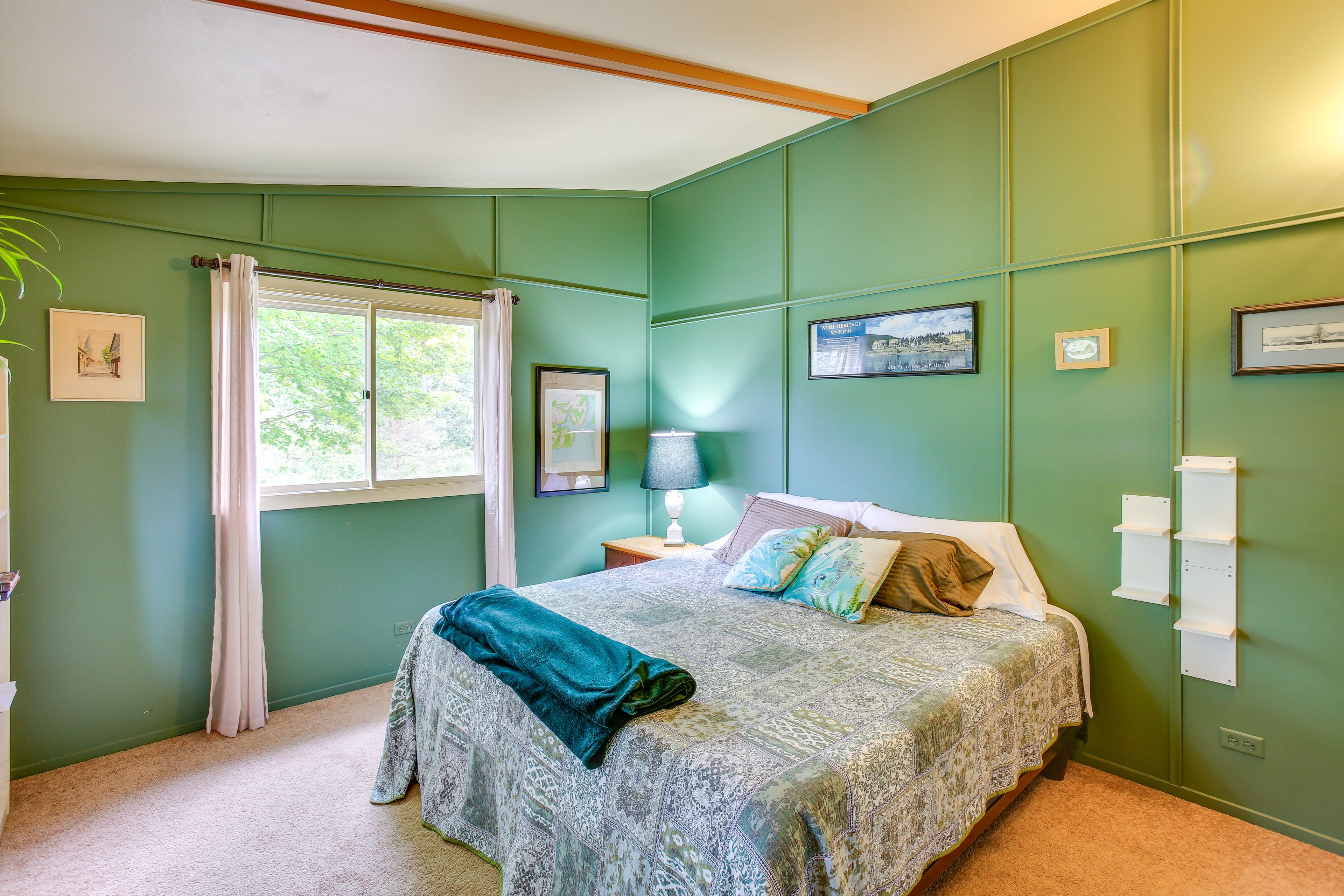 Bedroom 1 | King Bed | Upper Level