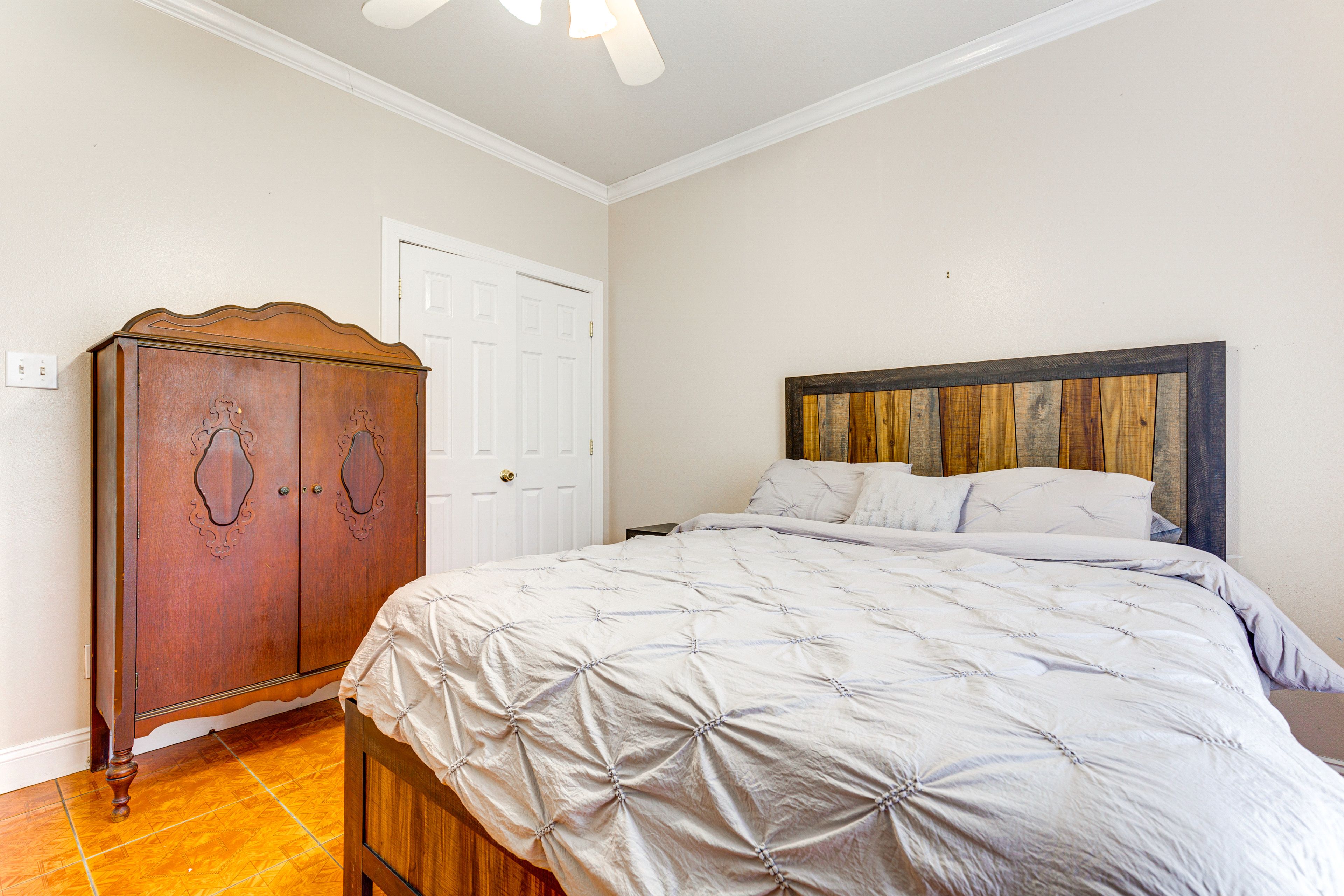 Bedroom 2 | Queen Bed | Linens Provided