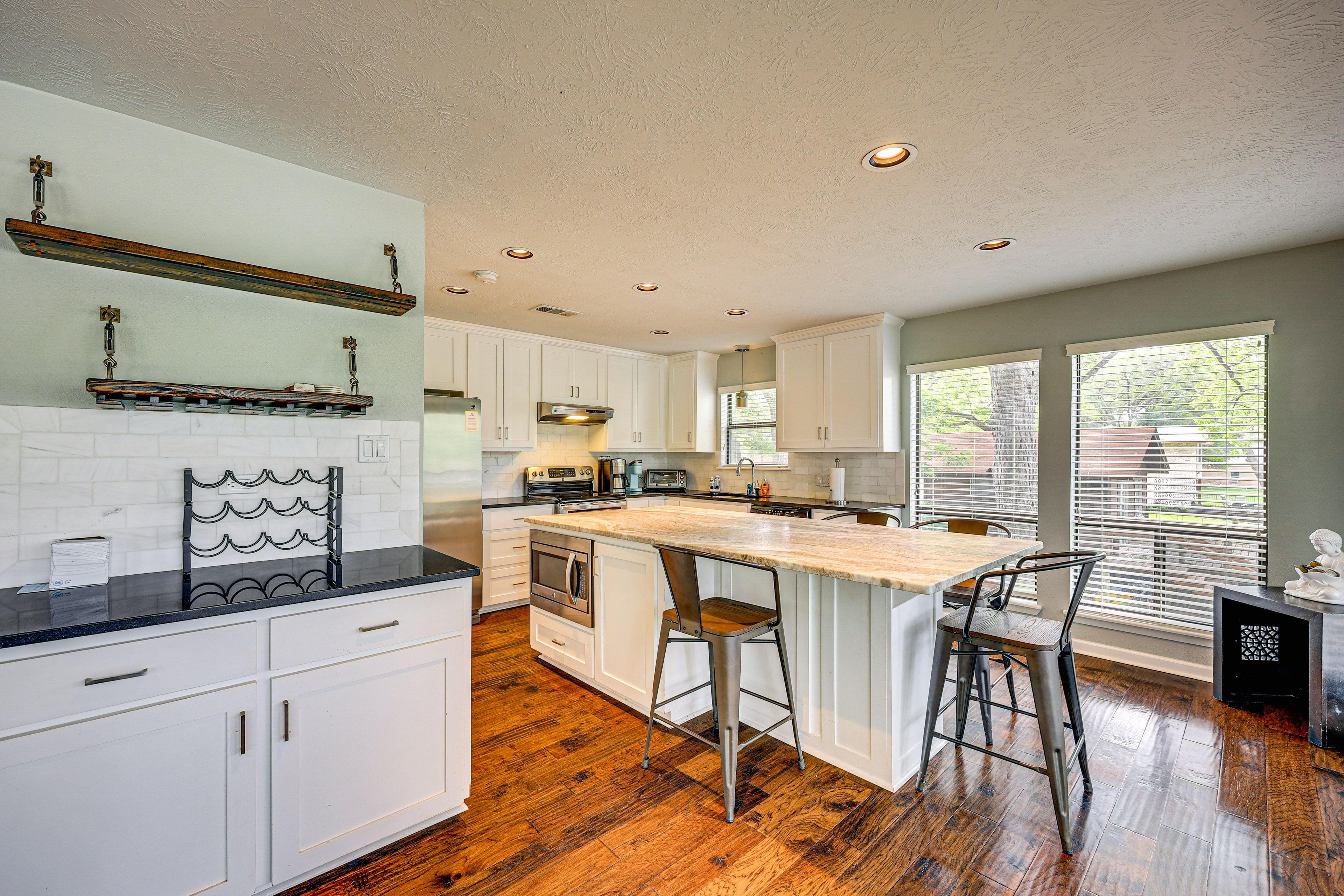Kitchen | Blender | Toaster | Spices | 1st Floor