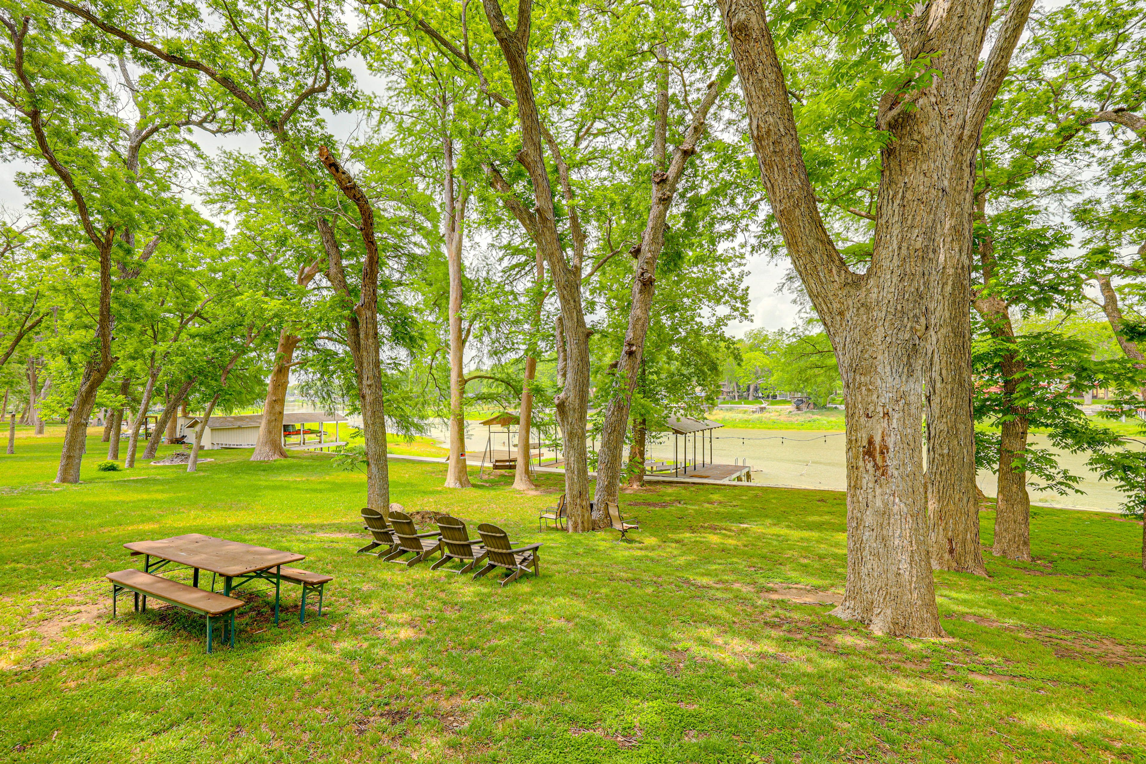 Seguin Vacation Rental | 3BR | 2BA | Stairs Required | 1,962 Sq Ft