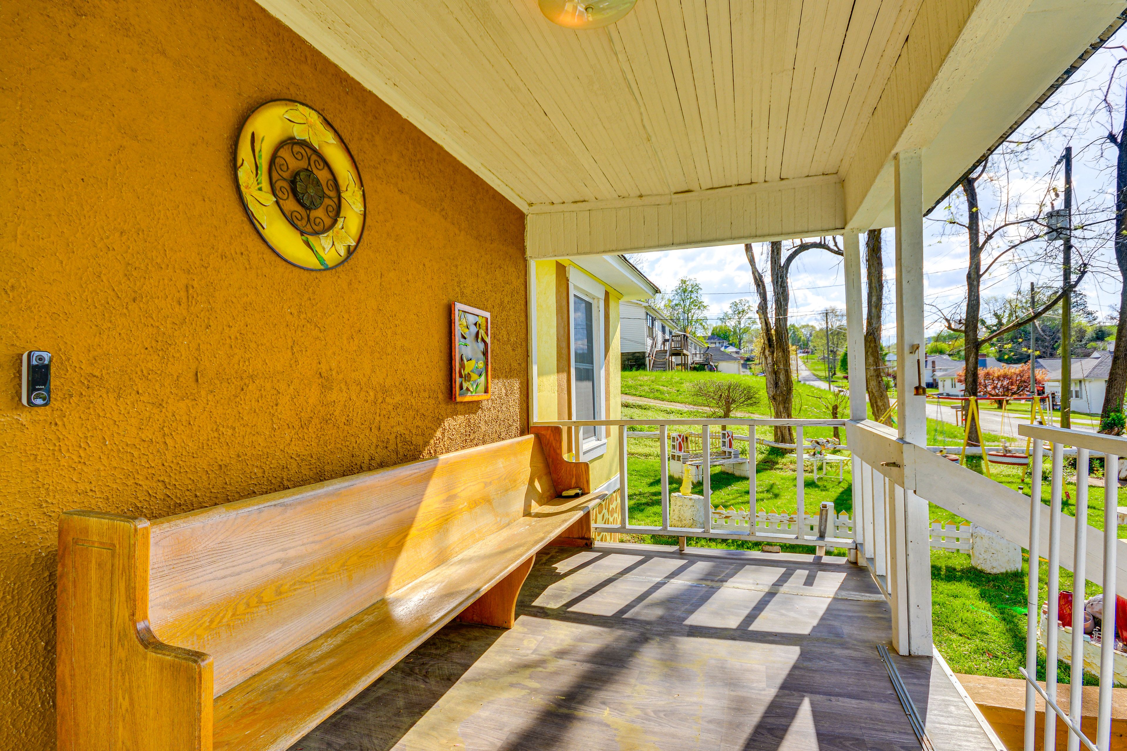 Covered Porch | Outdoor Seating