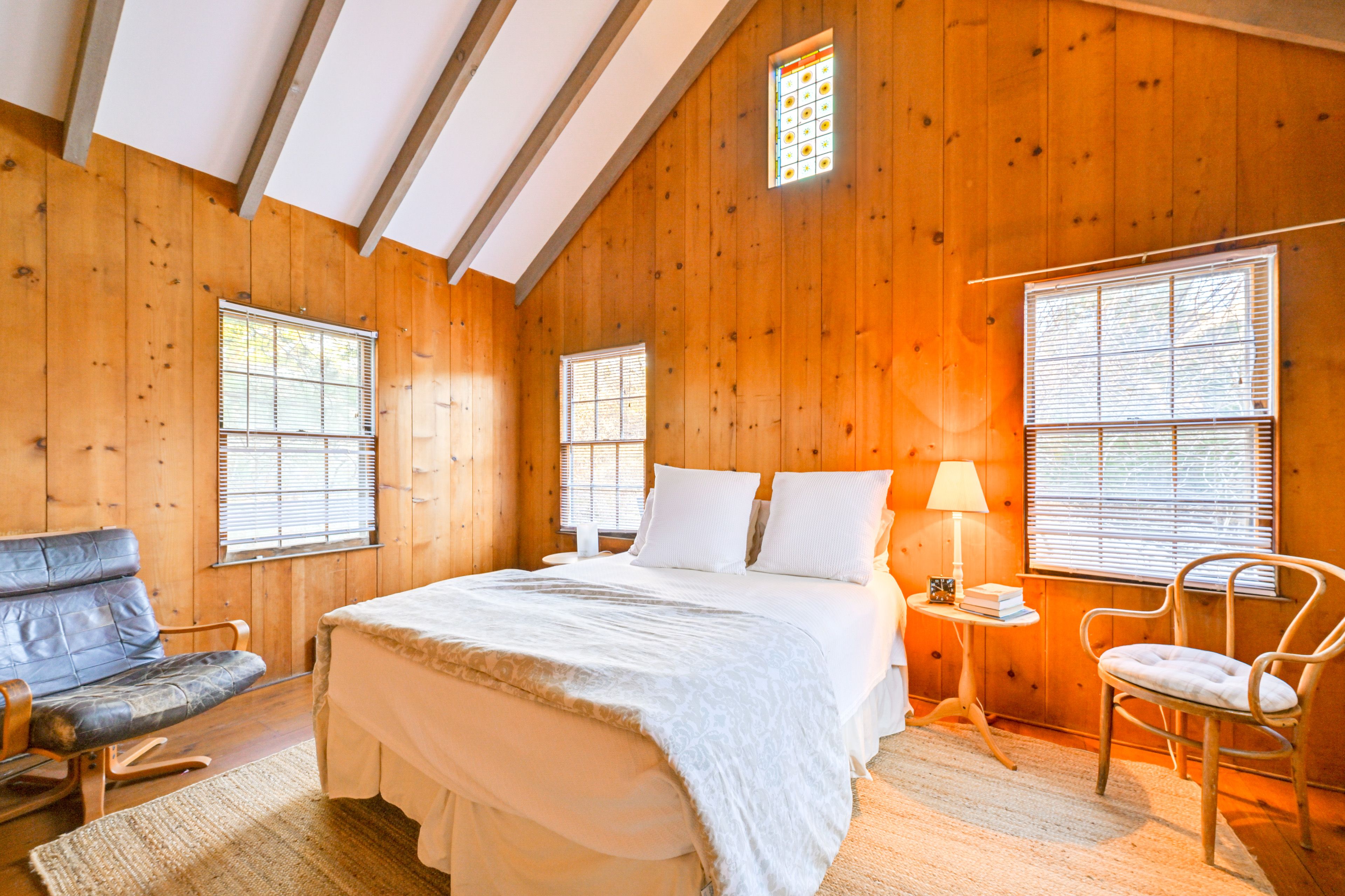 Bedroom 2 | Queen Bed | 1st Floor