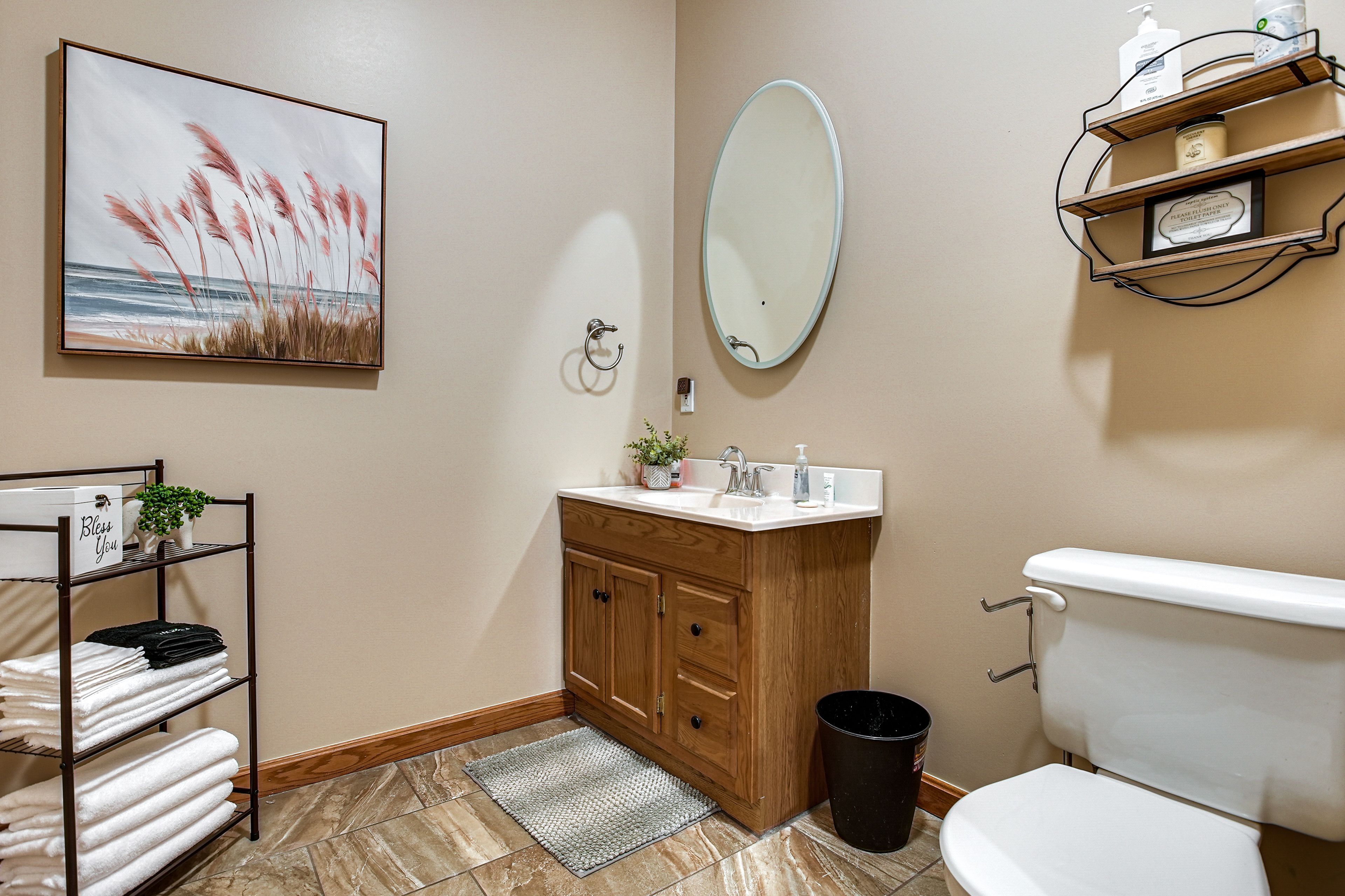 Bathroom | Lower Floor