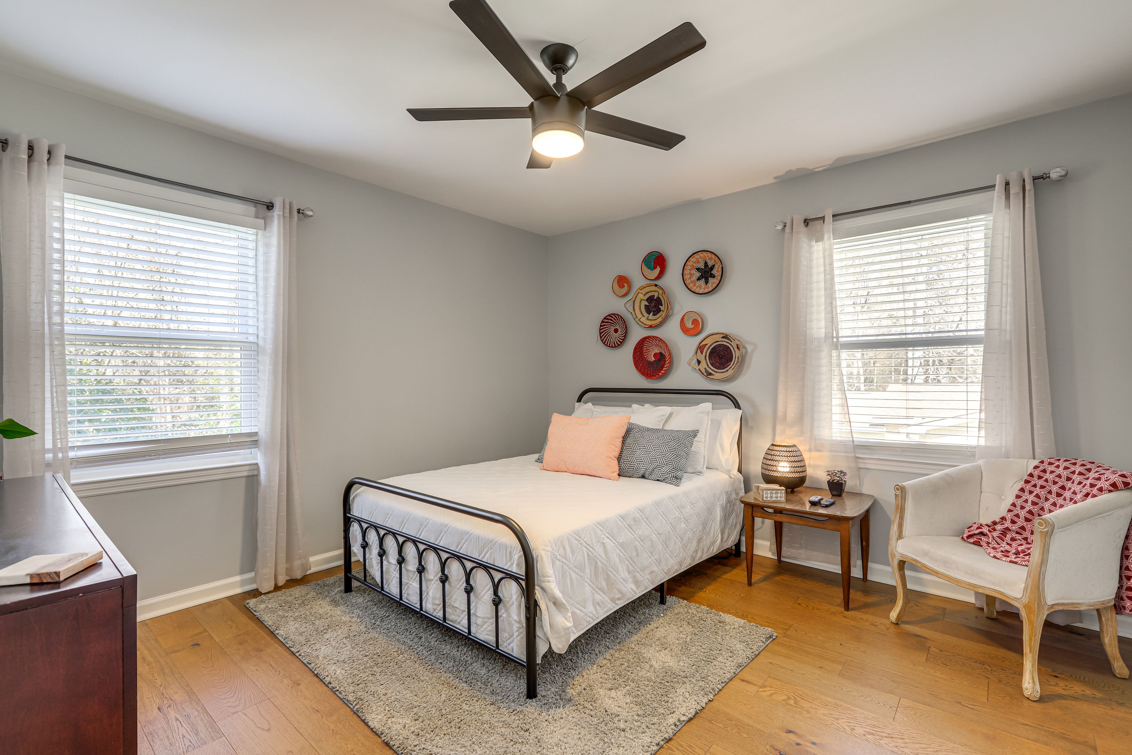 Bedroom 2 | 2nd Floor | Queen Bed | Smart TV
