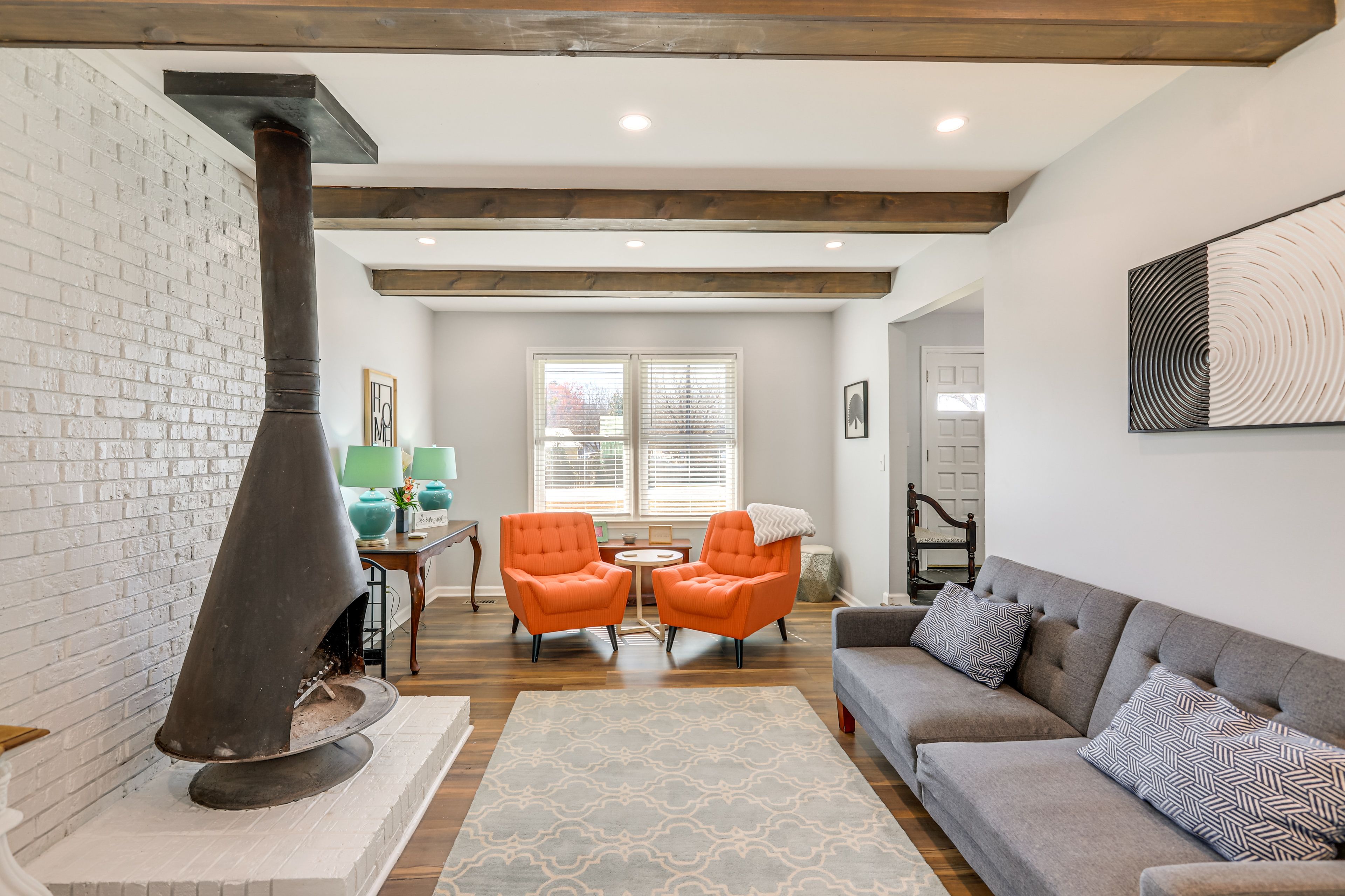 Sitting Room | Central Heating & A/C | In-Unit Laundry