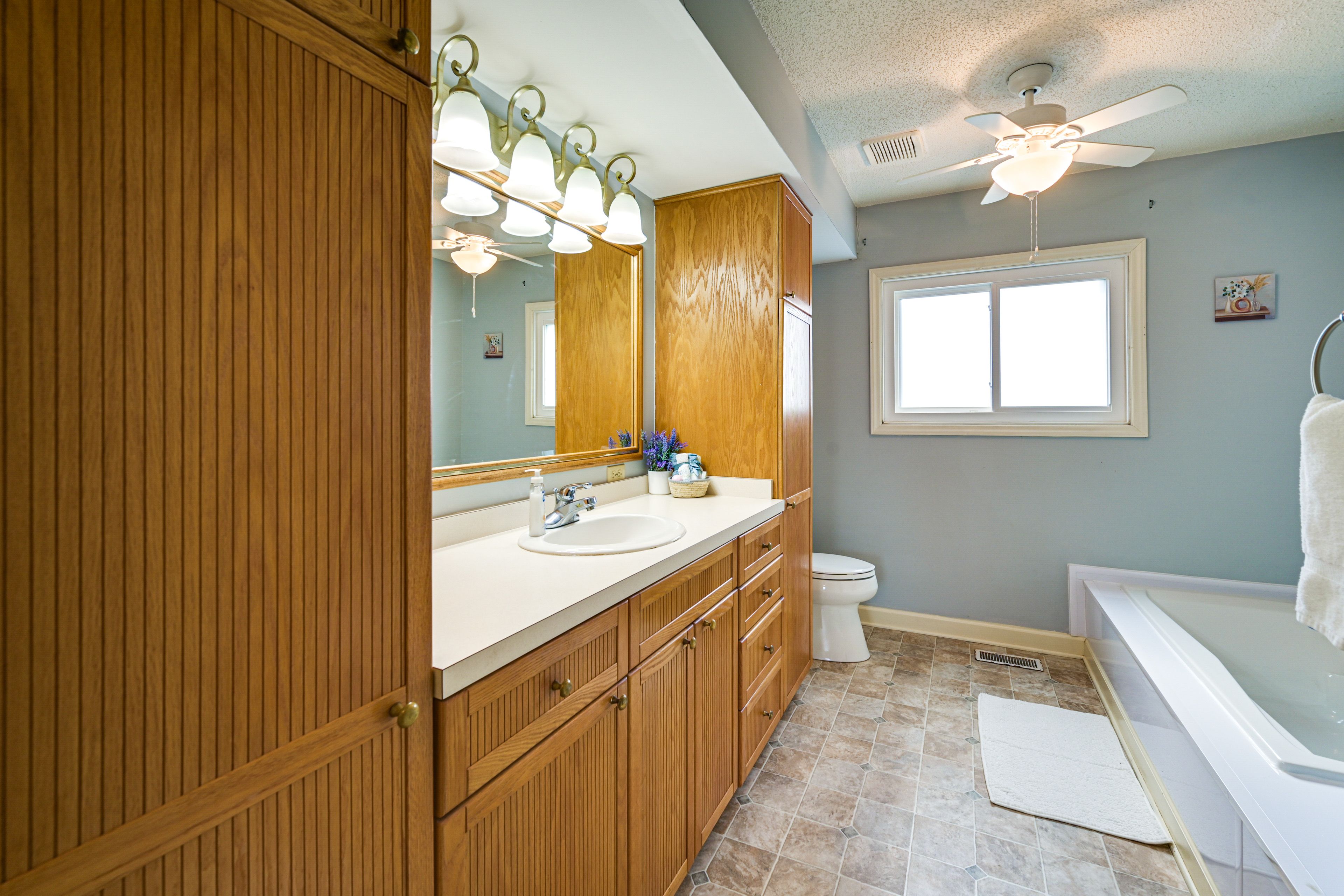 Full Bathroom | Shower