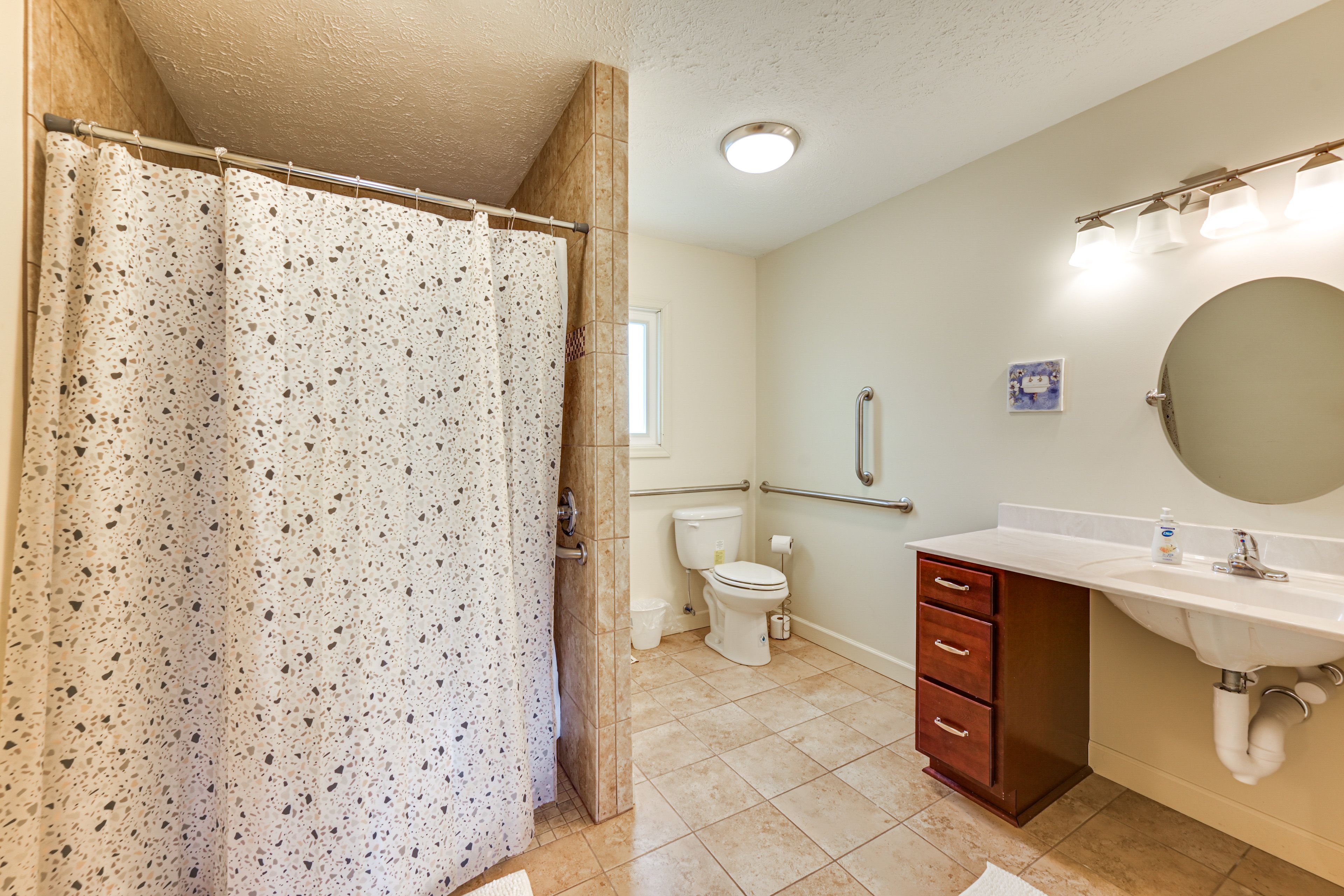 En-Suite Bathroom | Grab Rails | Roll-In Shower