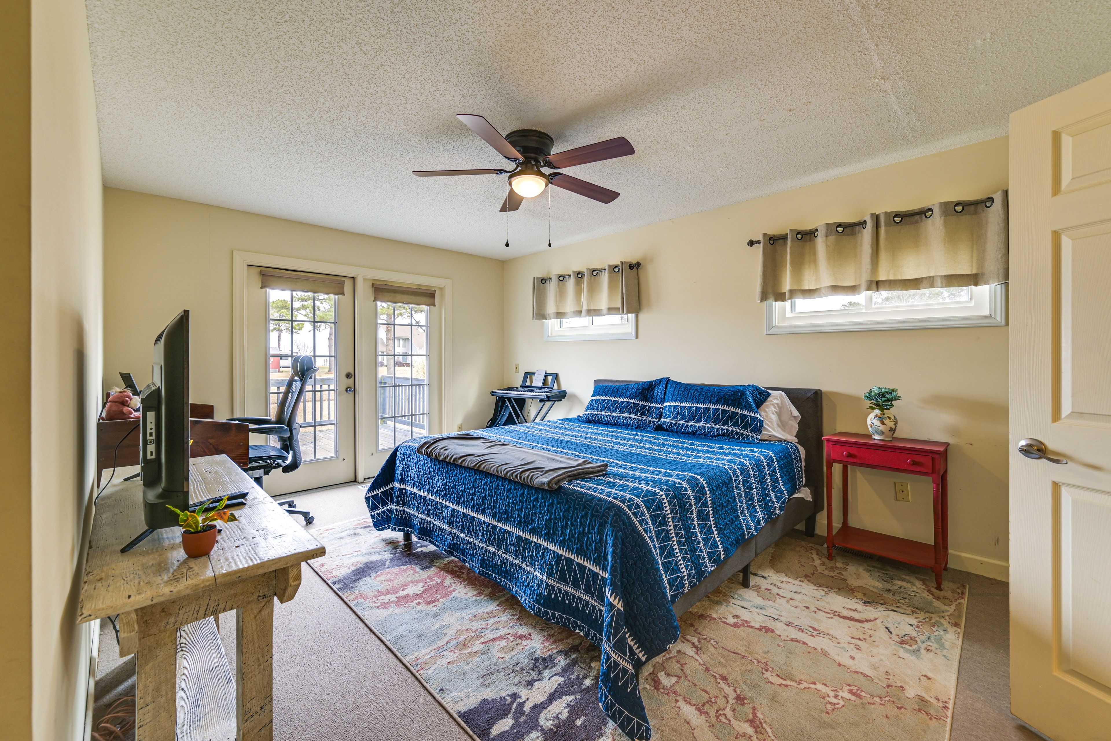 Bedroom Suite 1 | King Bed | Workstation | Electric Piano