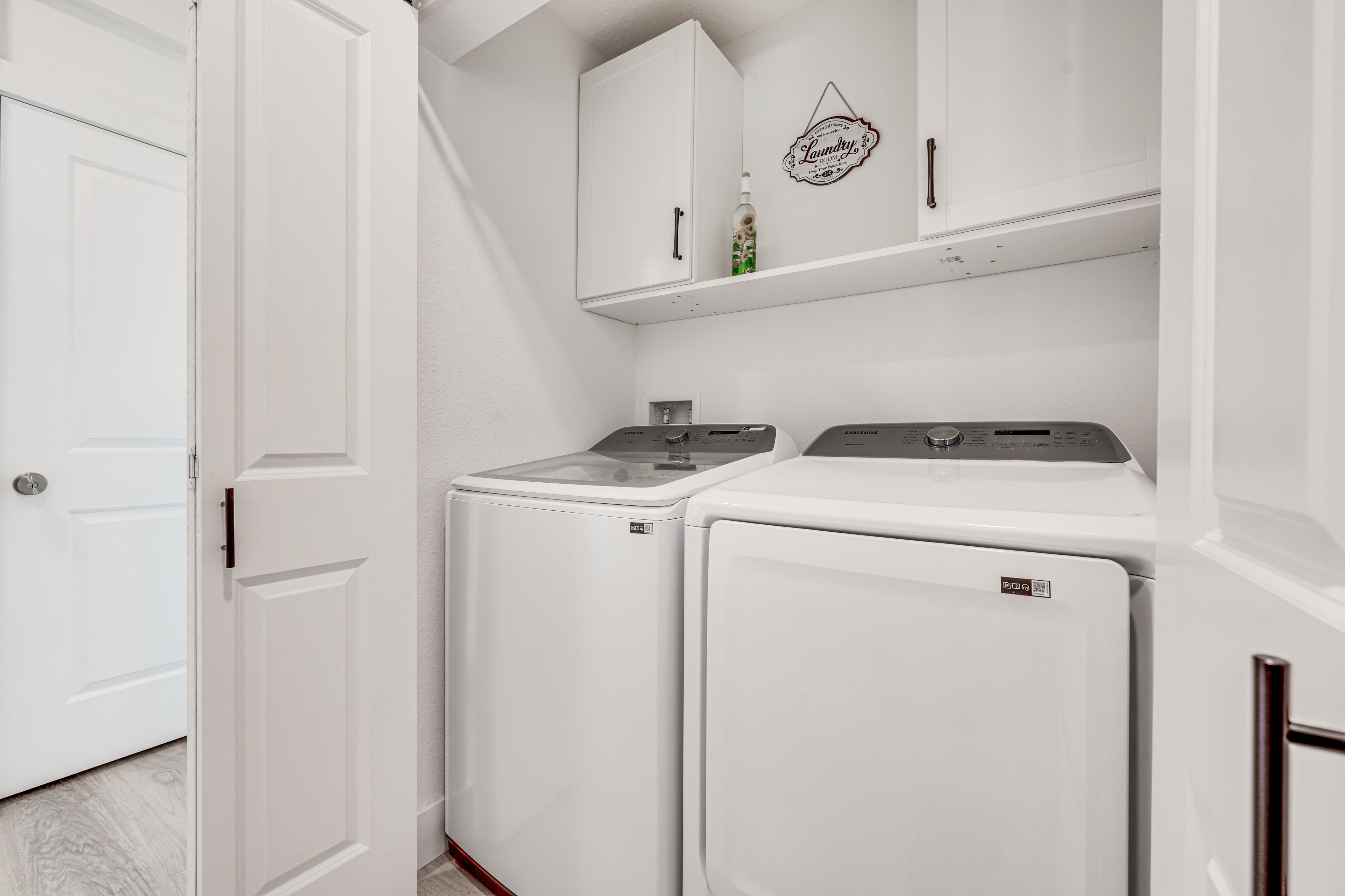 Laundry Area | Washer/Dryer