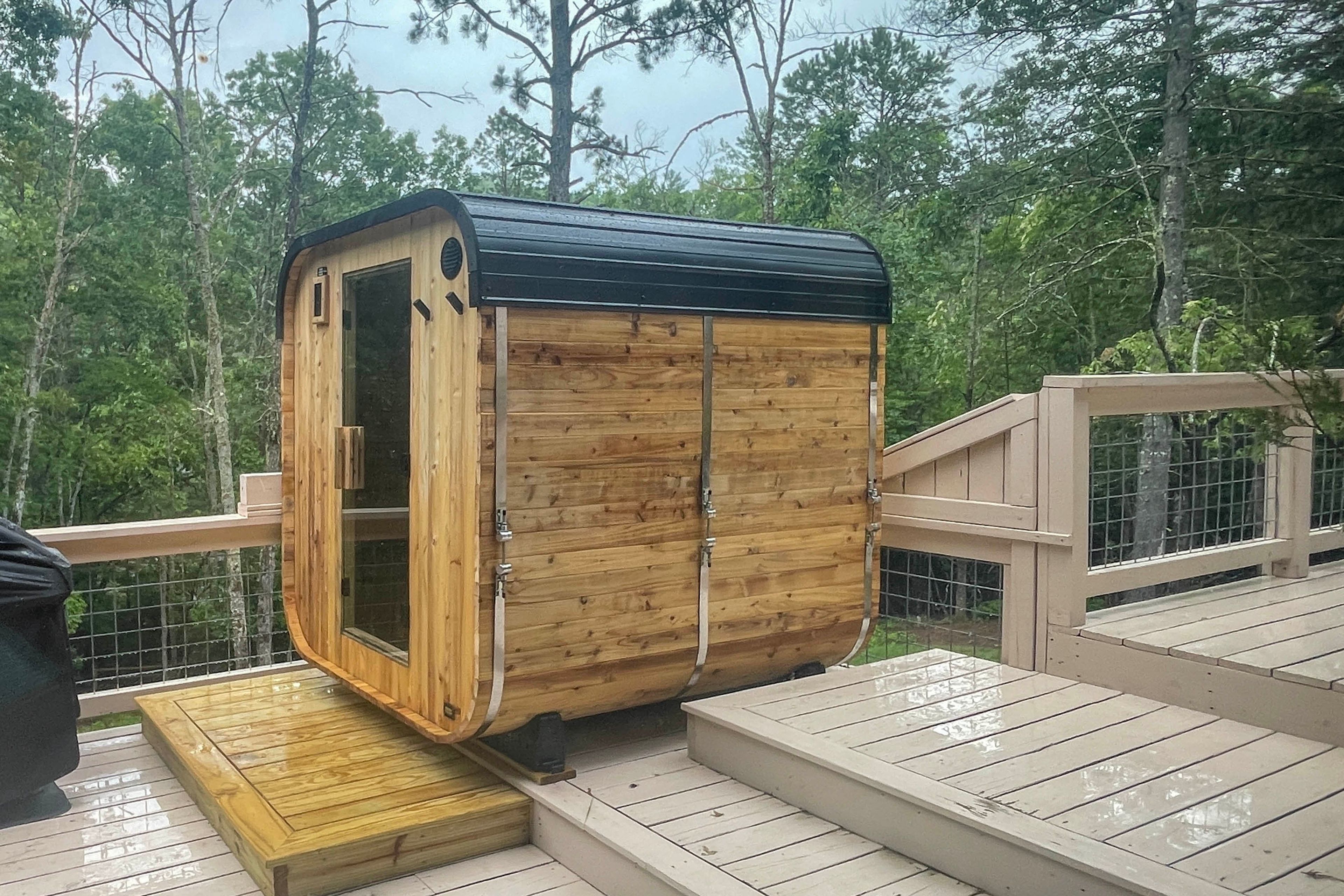 4-6 Person Sauna