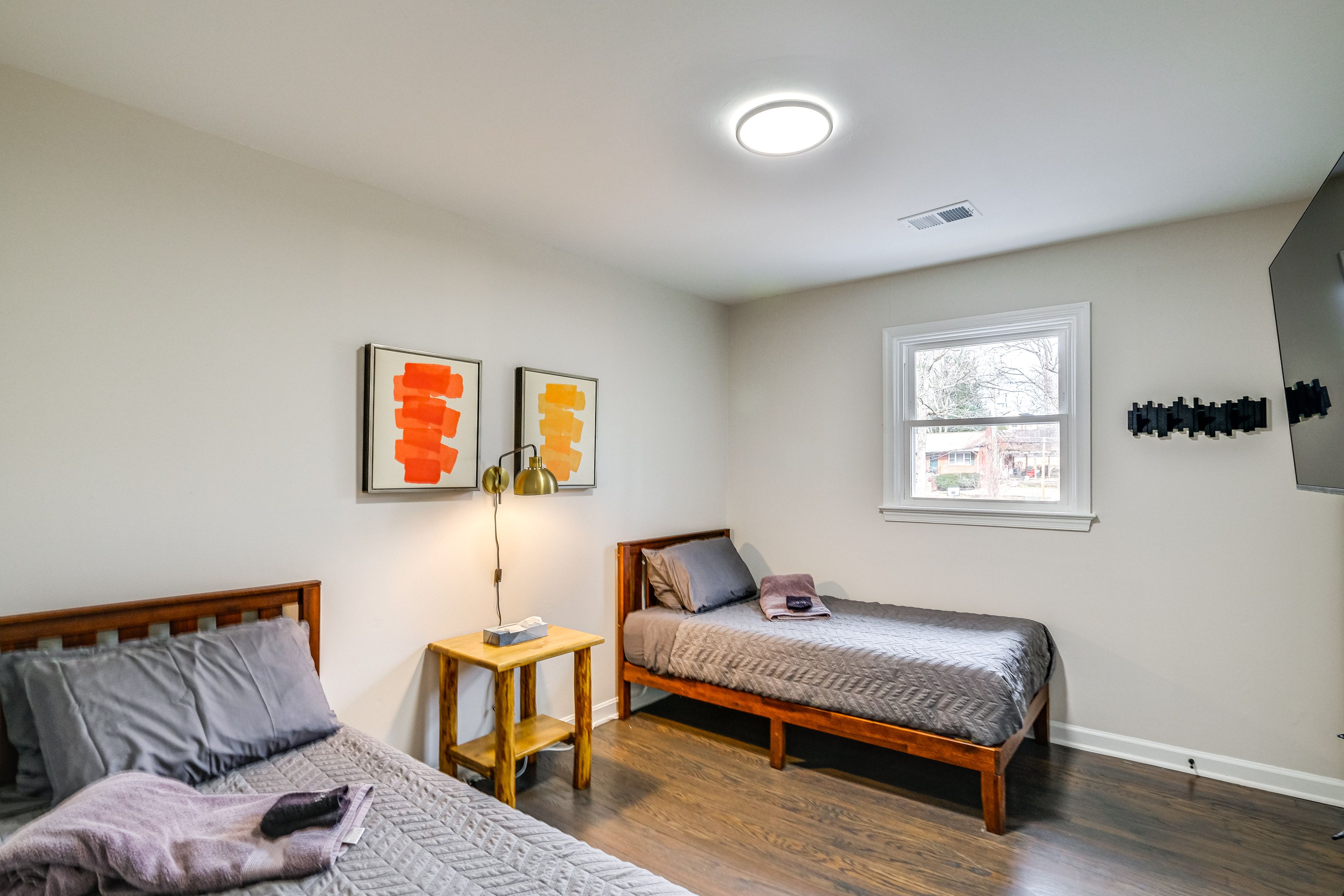 Bedroom 4 | 2 Twin Beds