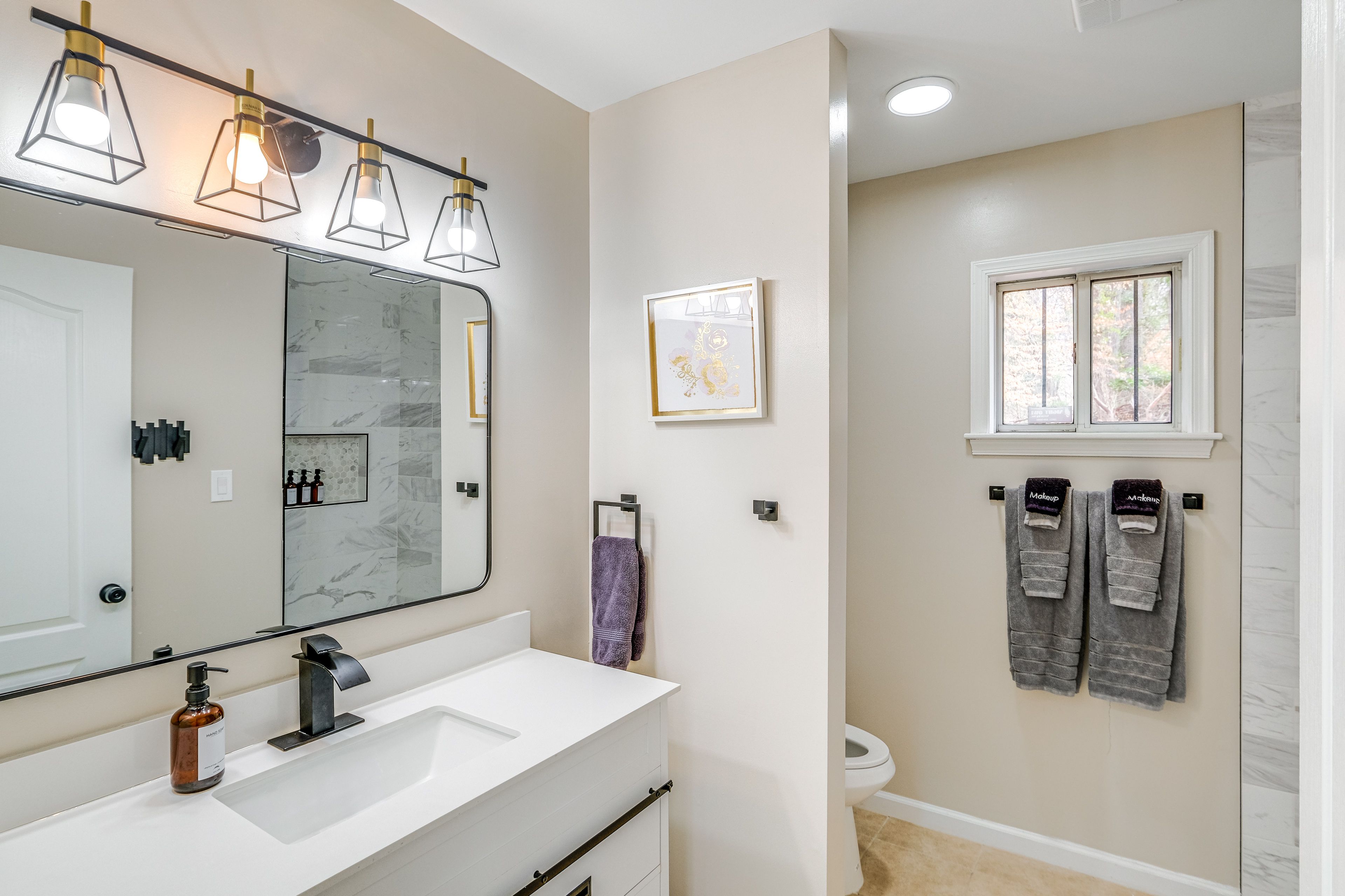 En-Suite Bathroom
