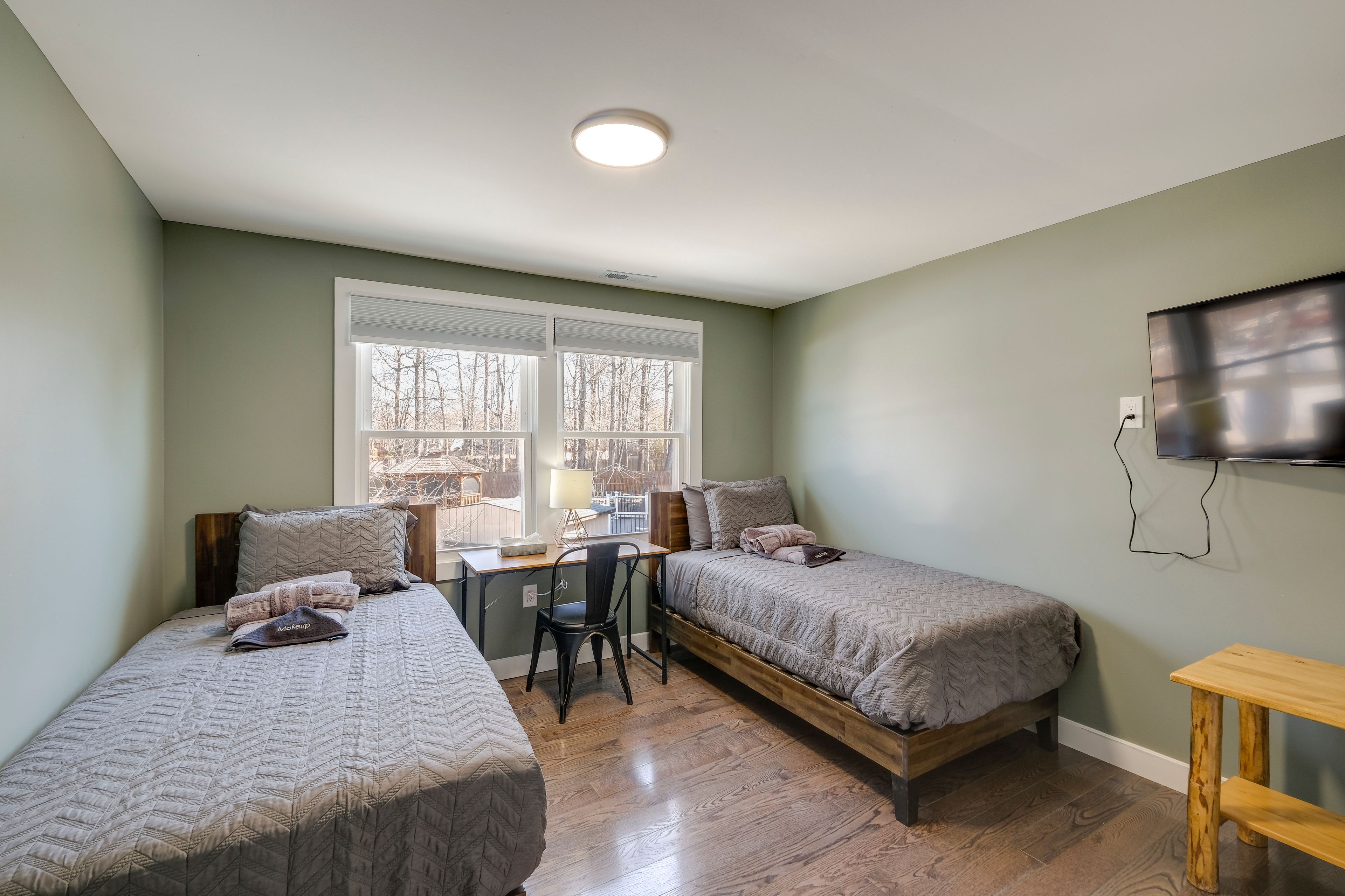 Bedroom 5 | 2 Twin Beds | 2nd Floor