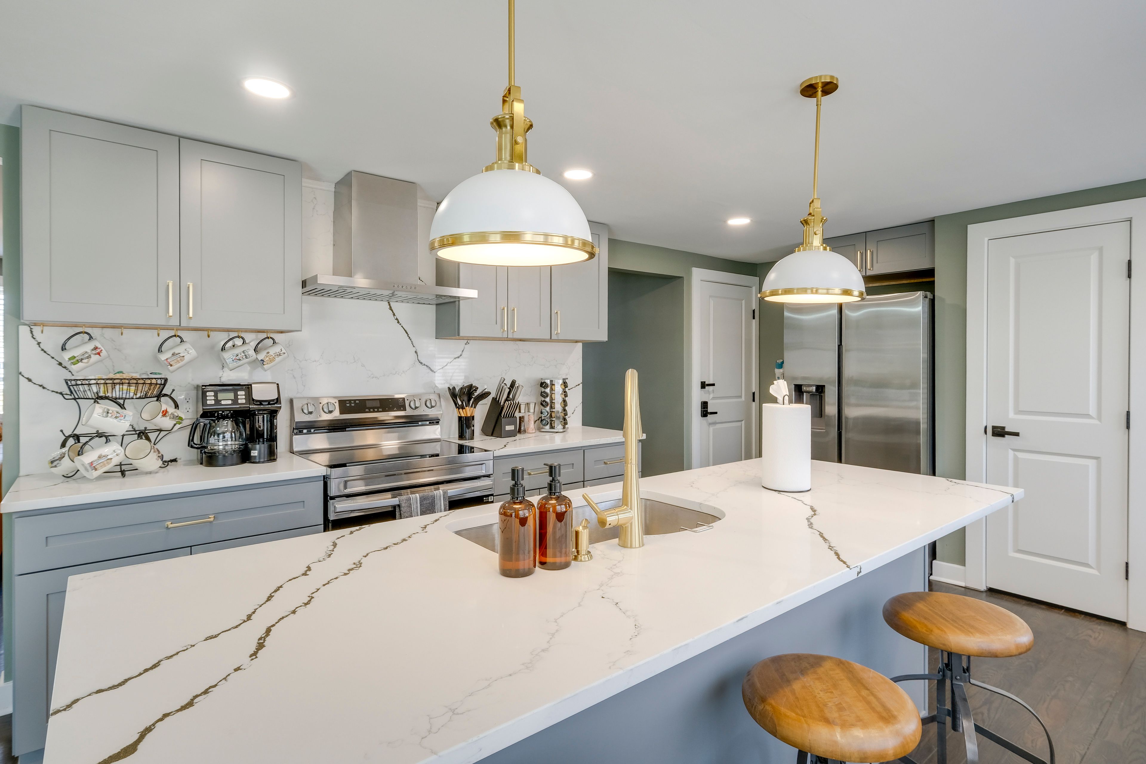 Kitchen | Cooking Basics | Dishwasher | 1st Floor