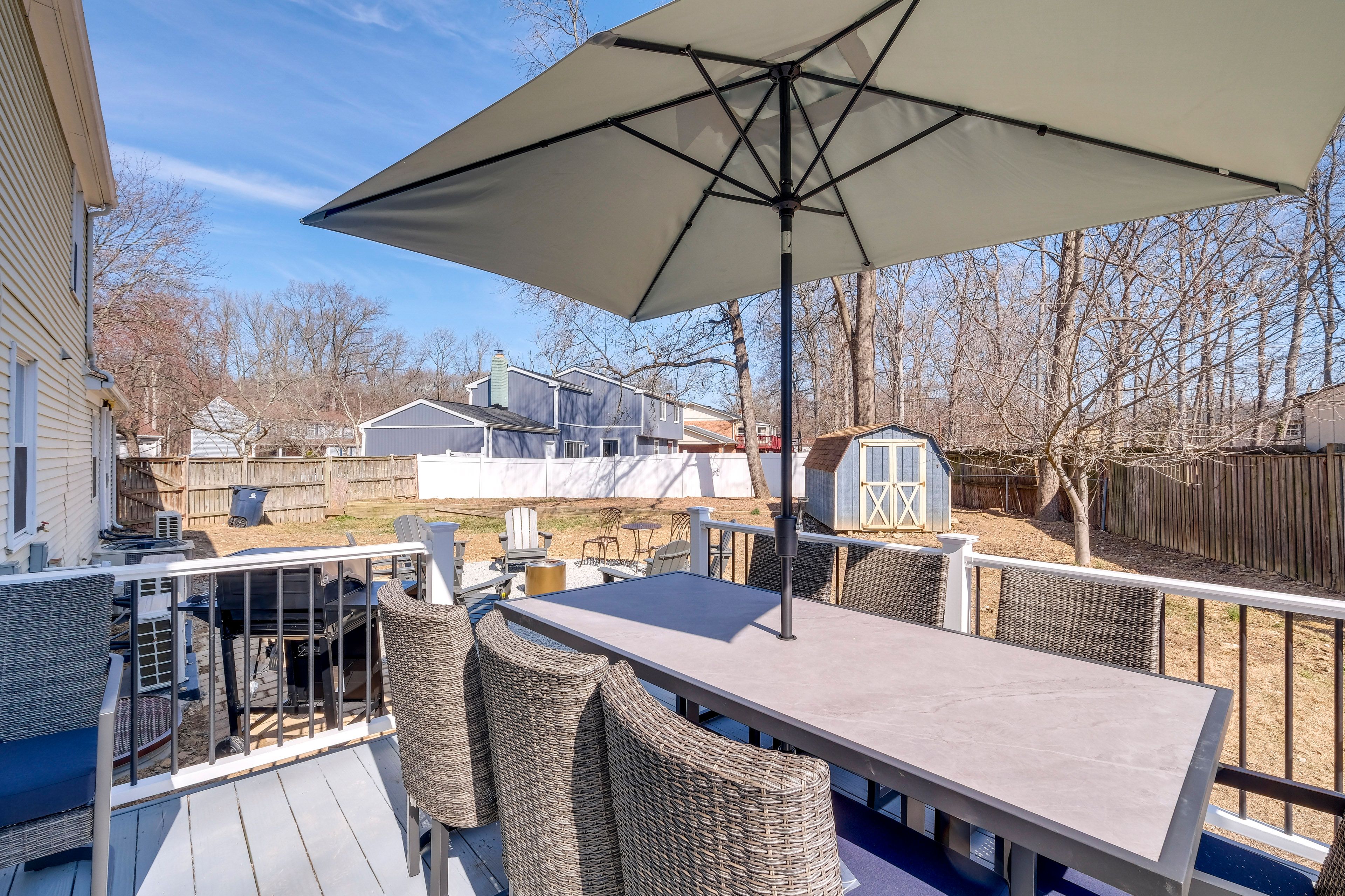 Deck | Dining Area | Gas Grill