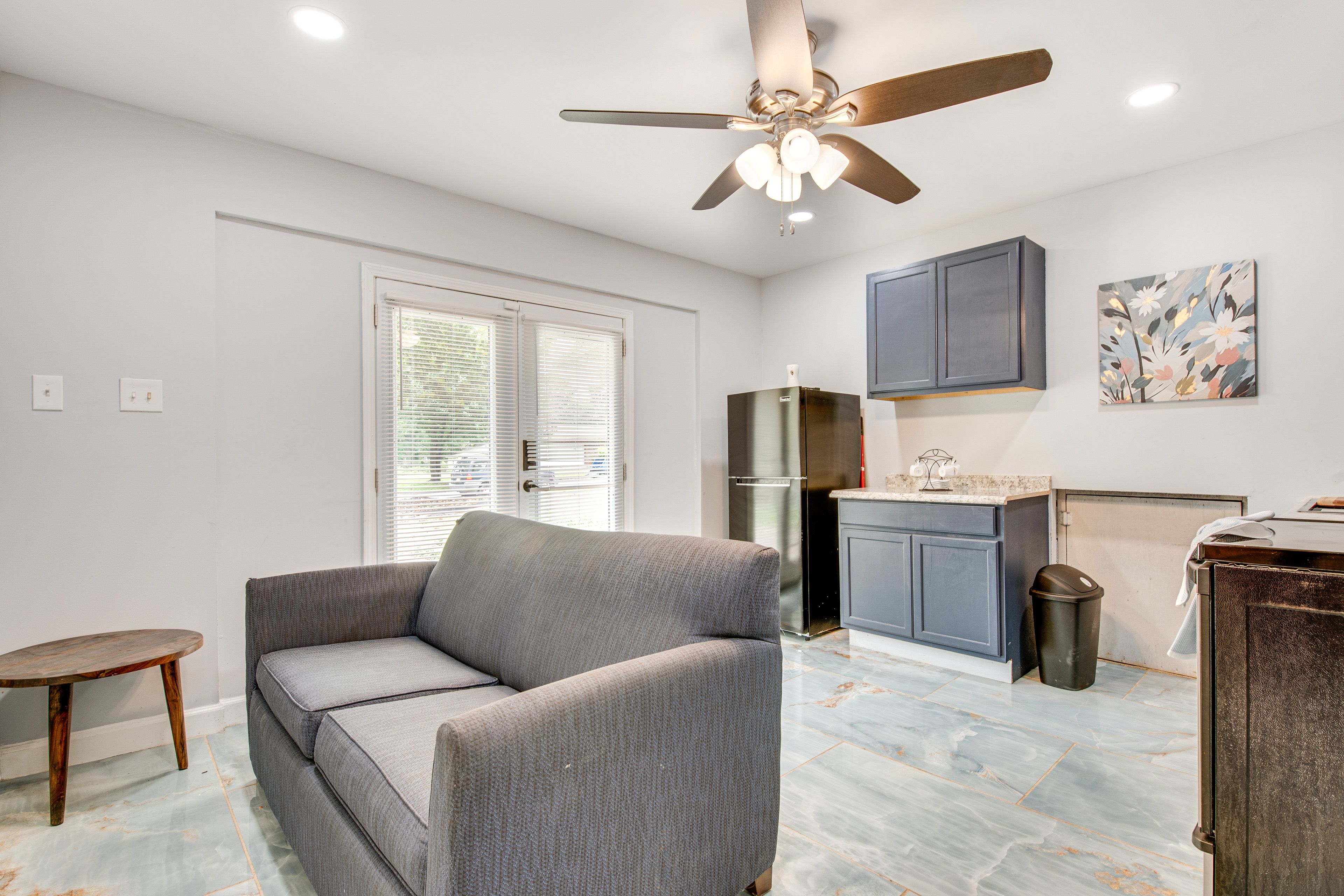 Den | Full Sleeper Sofa | Central A/C | Kitchenette | Basement
