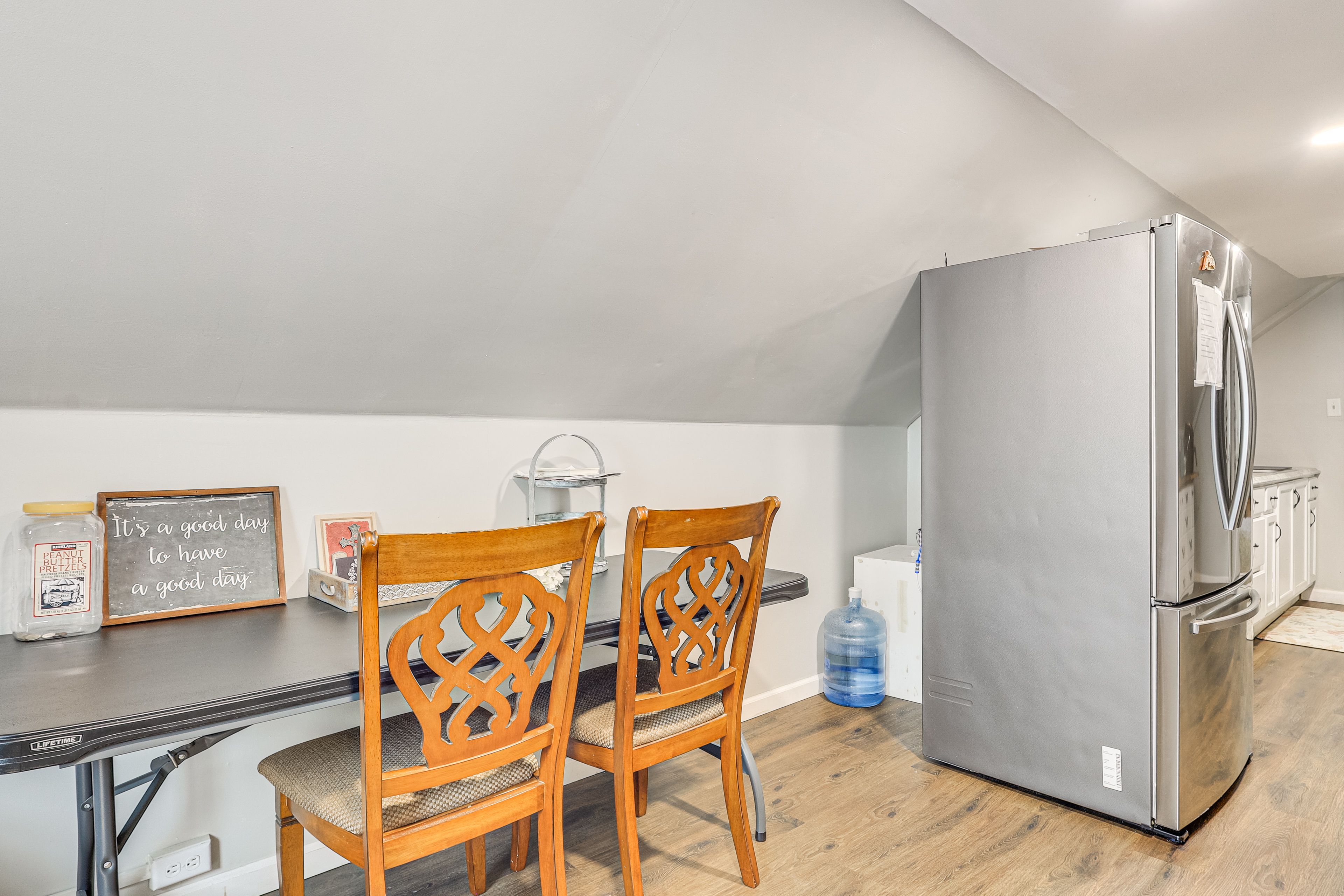 Living Area | Central A/C & Heating