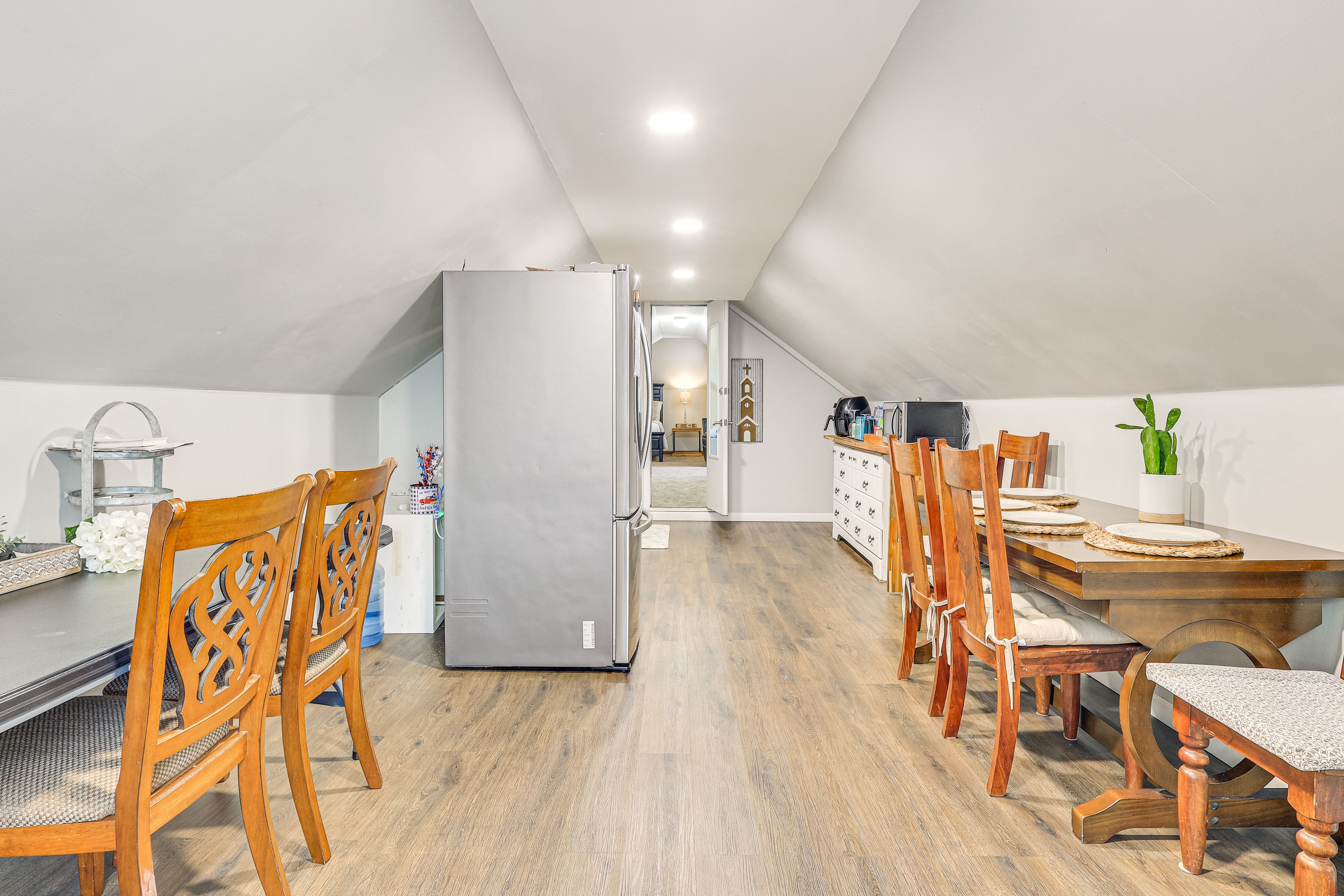 Living & Dining Area | Single-Story Apartment on Upper Floor