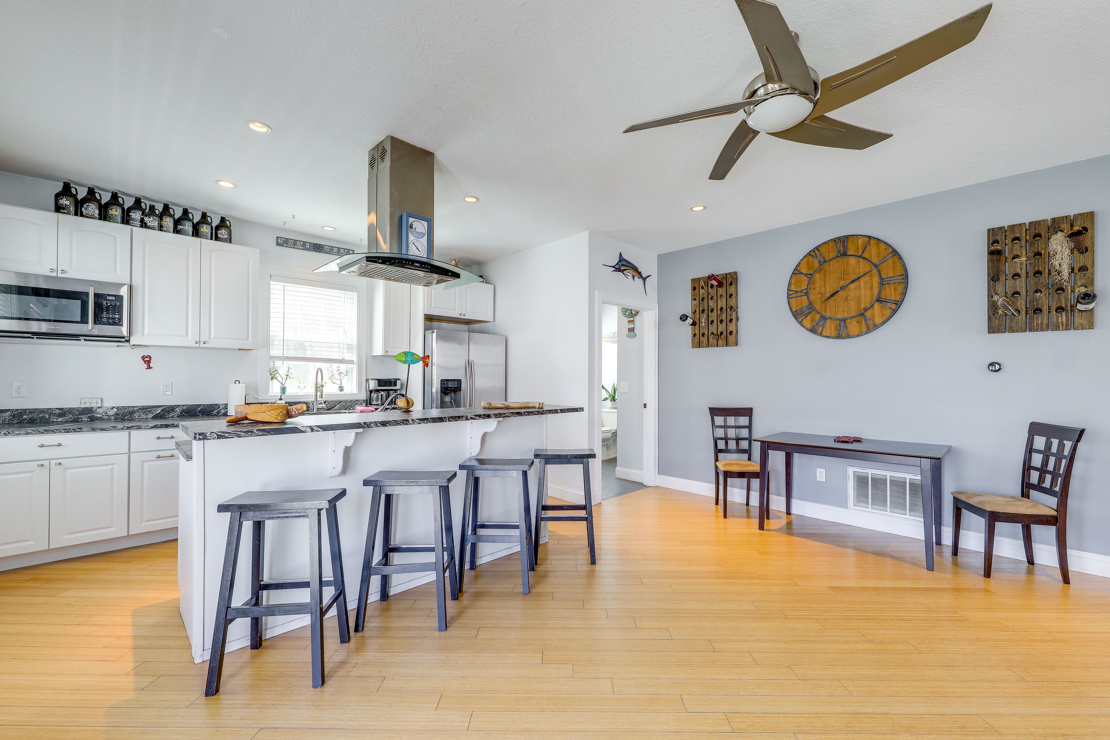 Kitchen | Cooking Basics | Drip & Keurig Coffee Maker | 1st Floor