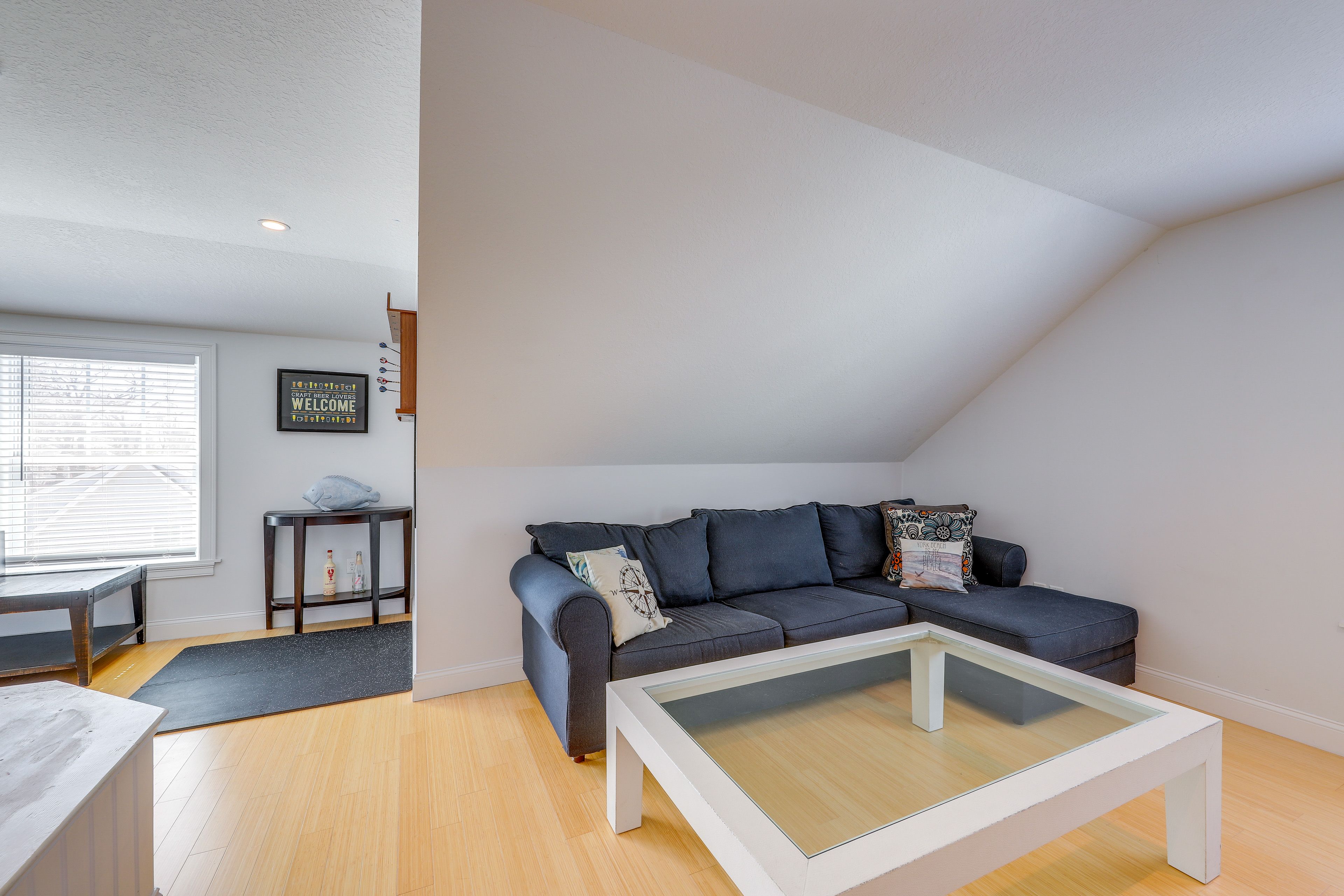 Game Room | Queen Sleeper Sofa | 3rd Floor