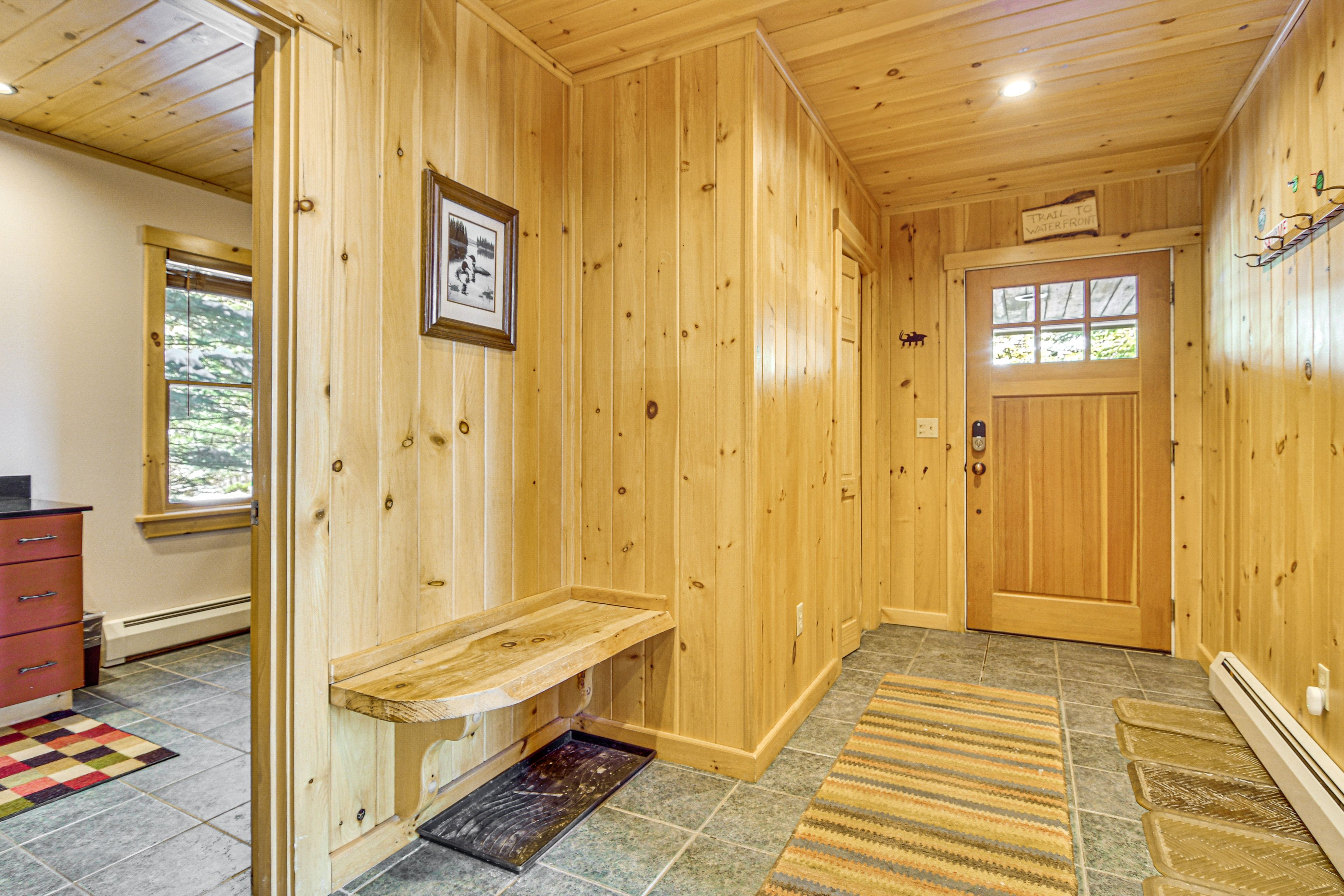Entry | 1st Floor