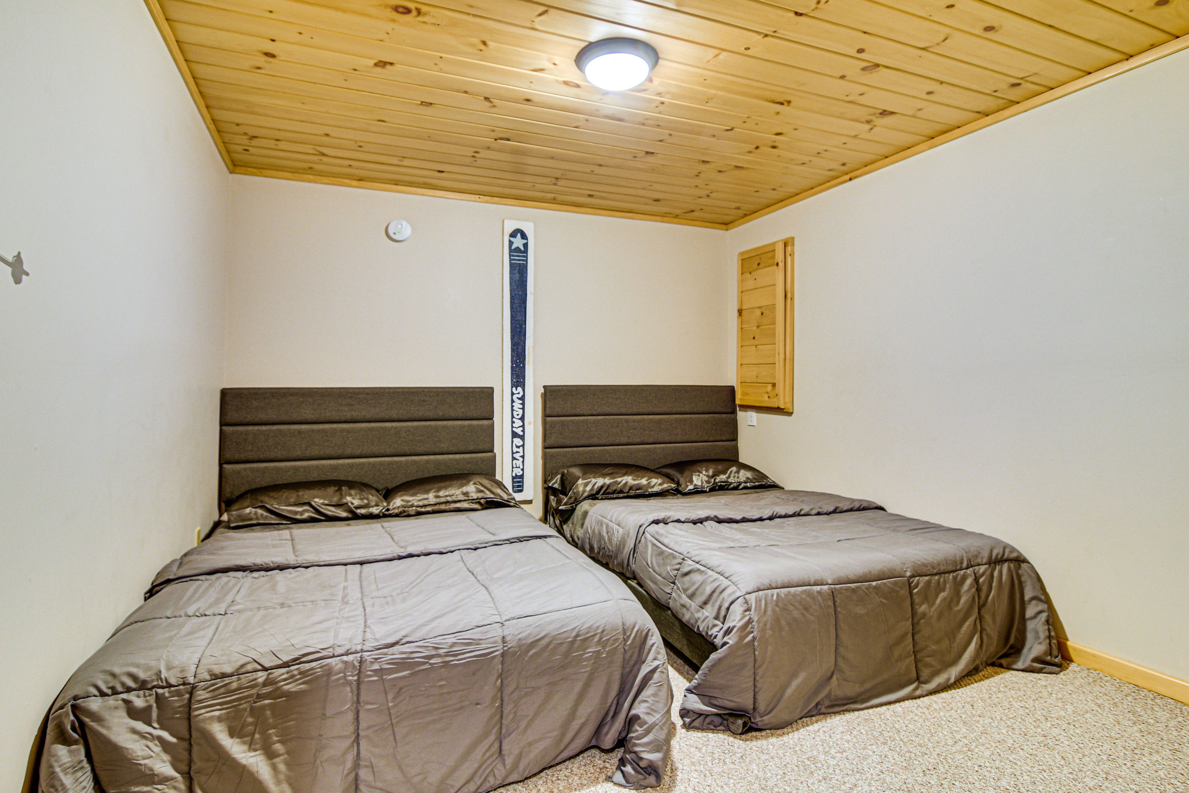 Bedroom 4 | Basement Level | 2 Full Beds
