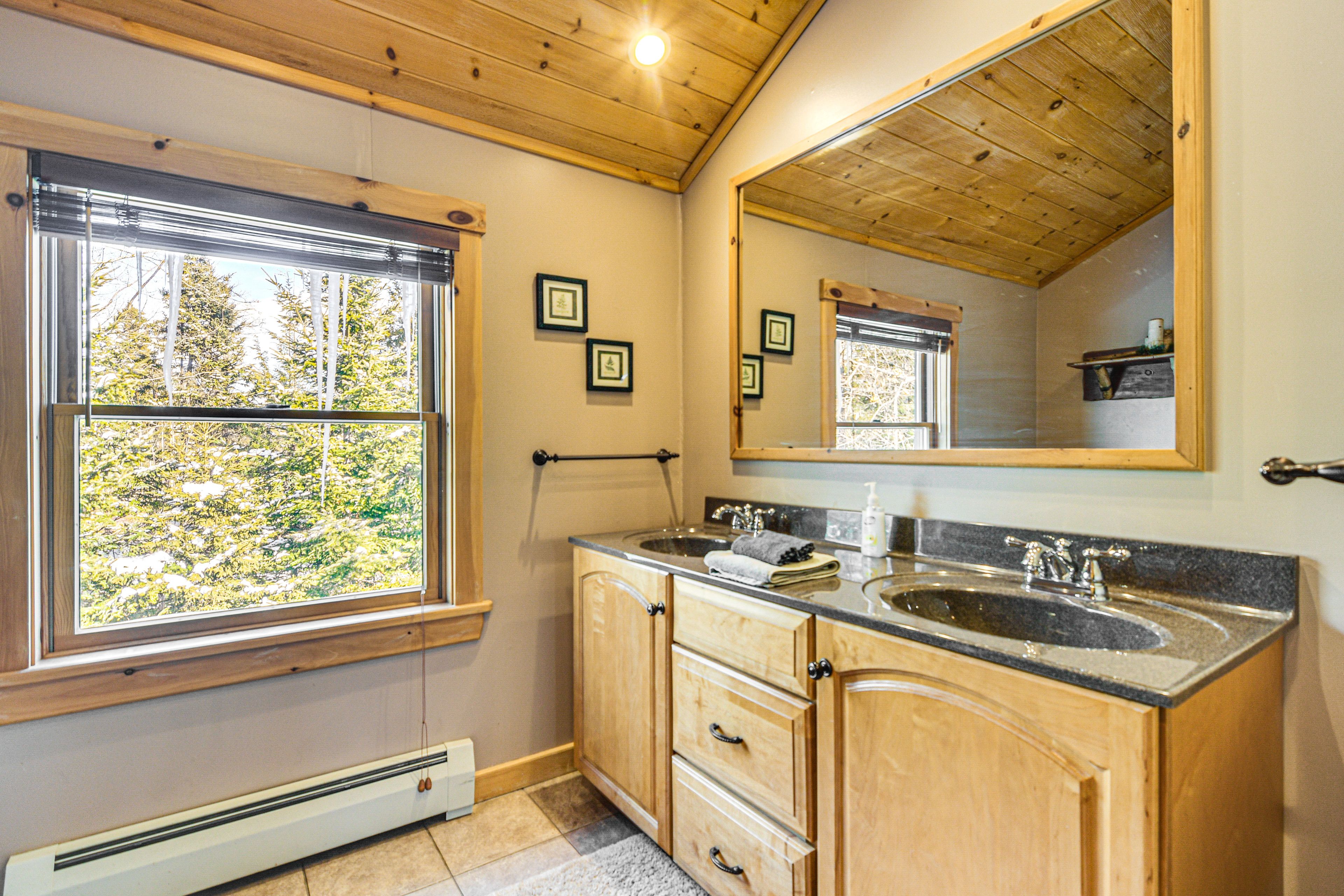 En-Suite Bathroom | 2nd Floor
