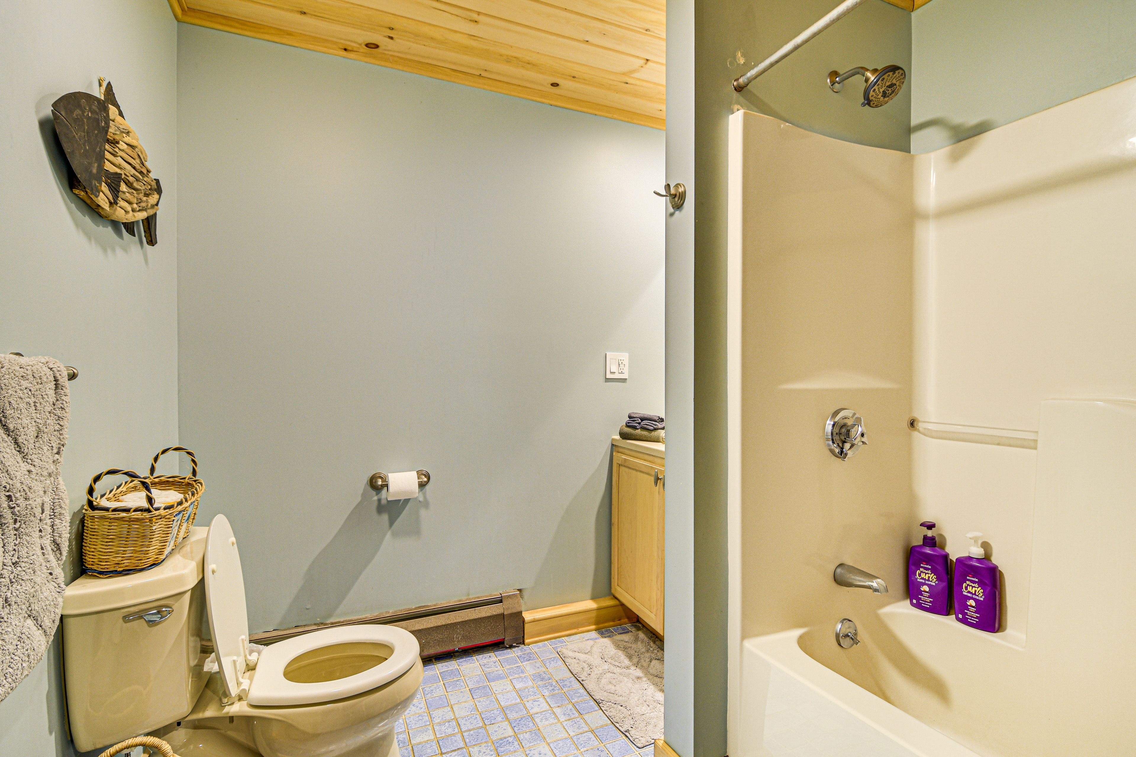 Full Bathroom | Basement Level