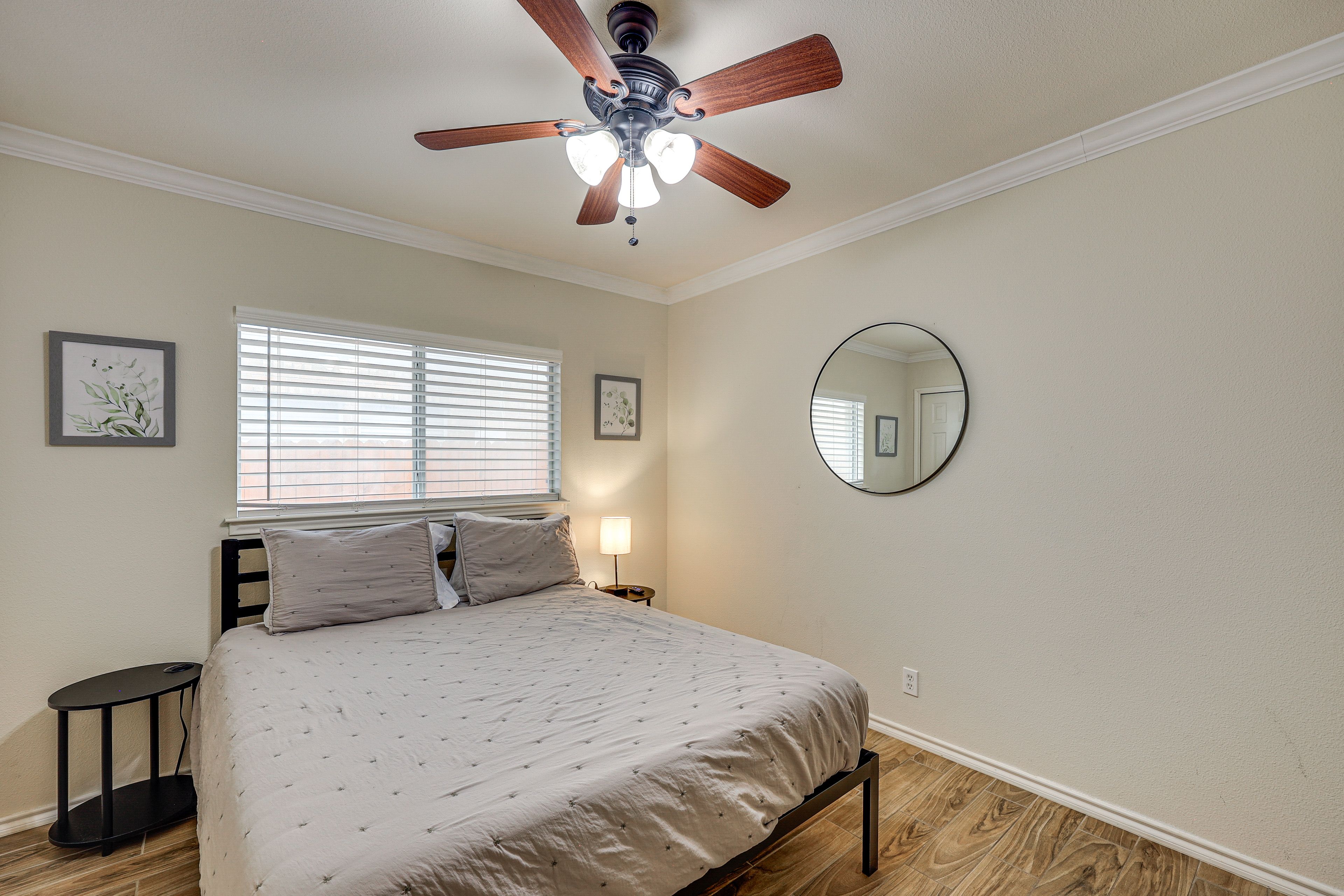 Bedroom 3 | Queen Bed | Smart TV