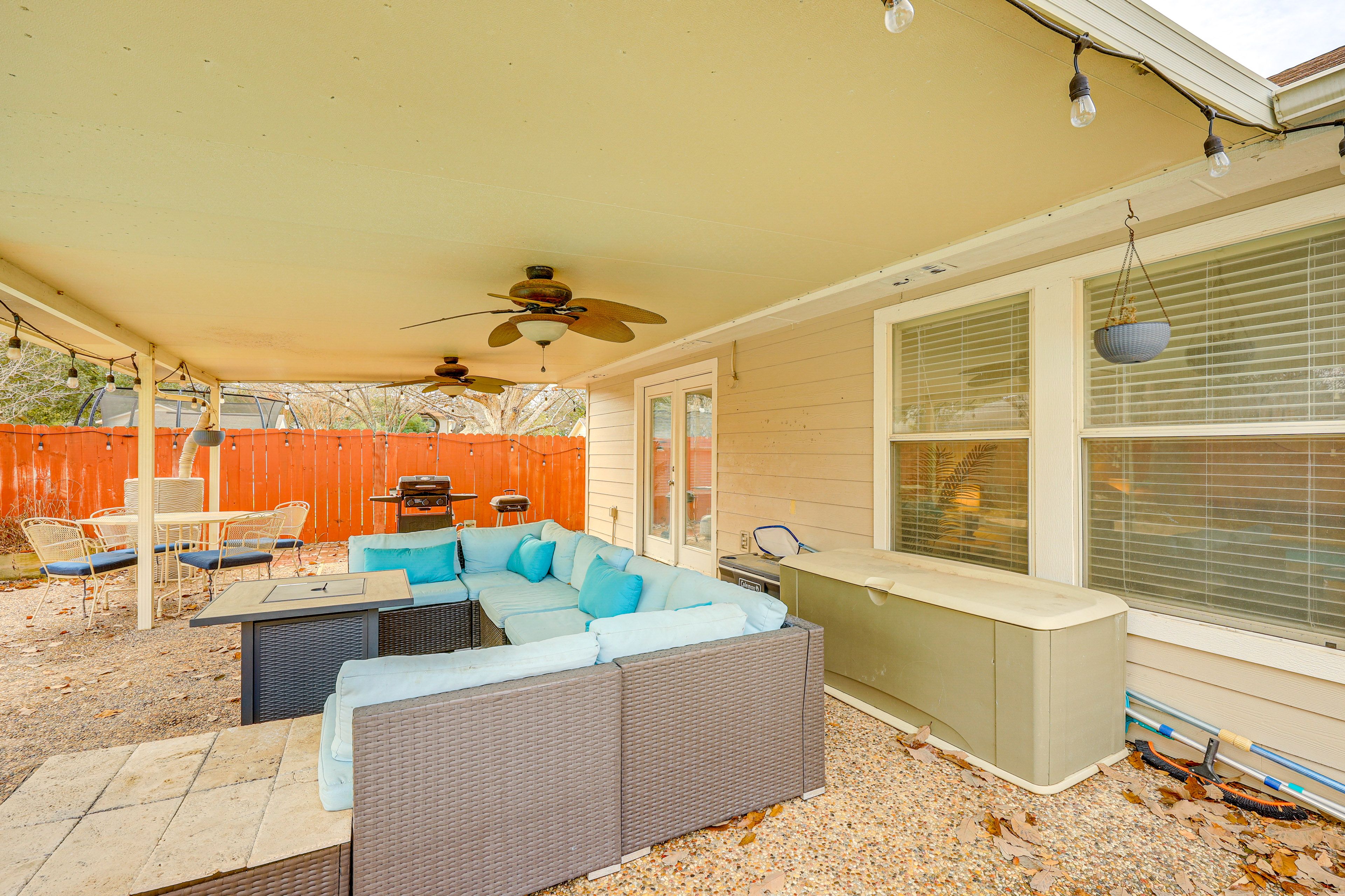Covered Patio | Gas Grill | Charcoal Grill | Gas Fire Pit