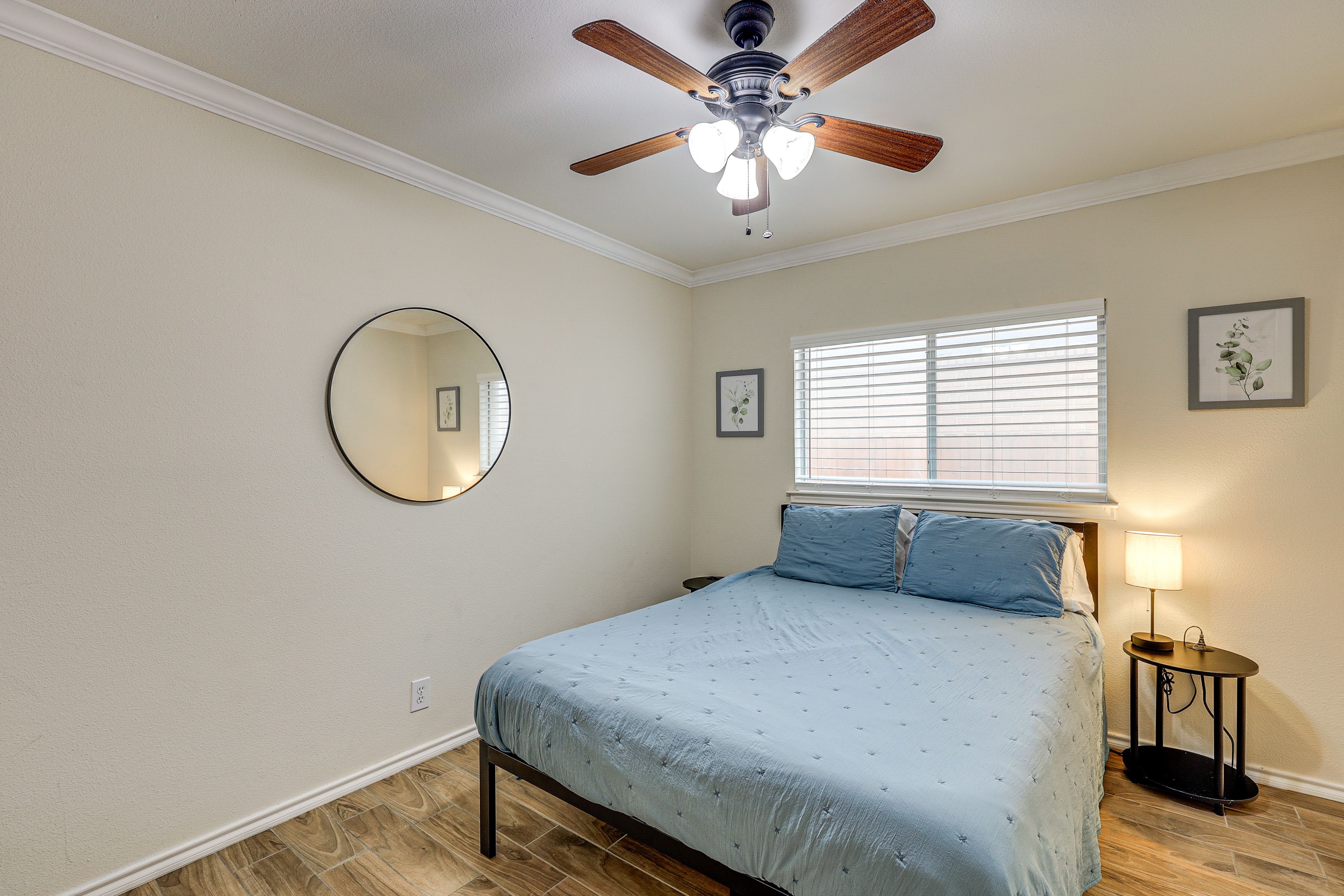 Bedroom 2 | Queen Bed | Smart TV