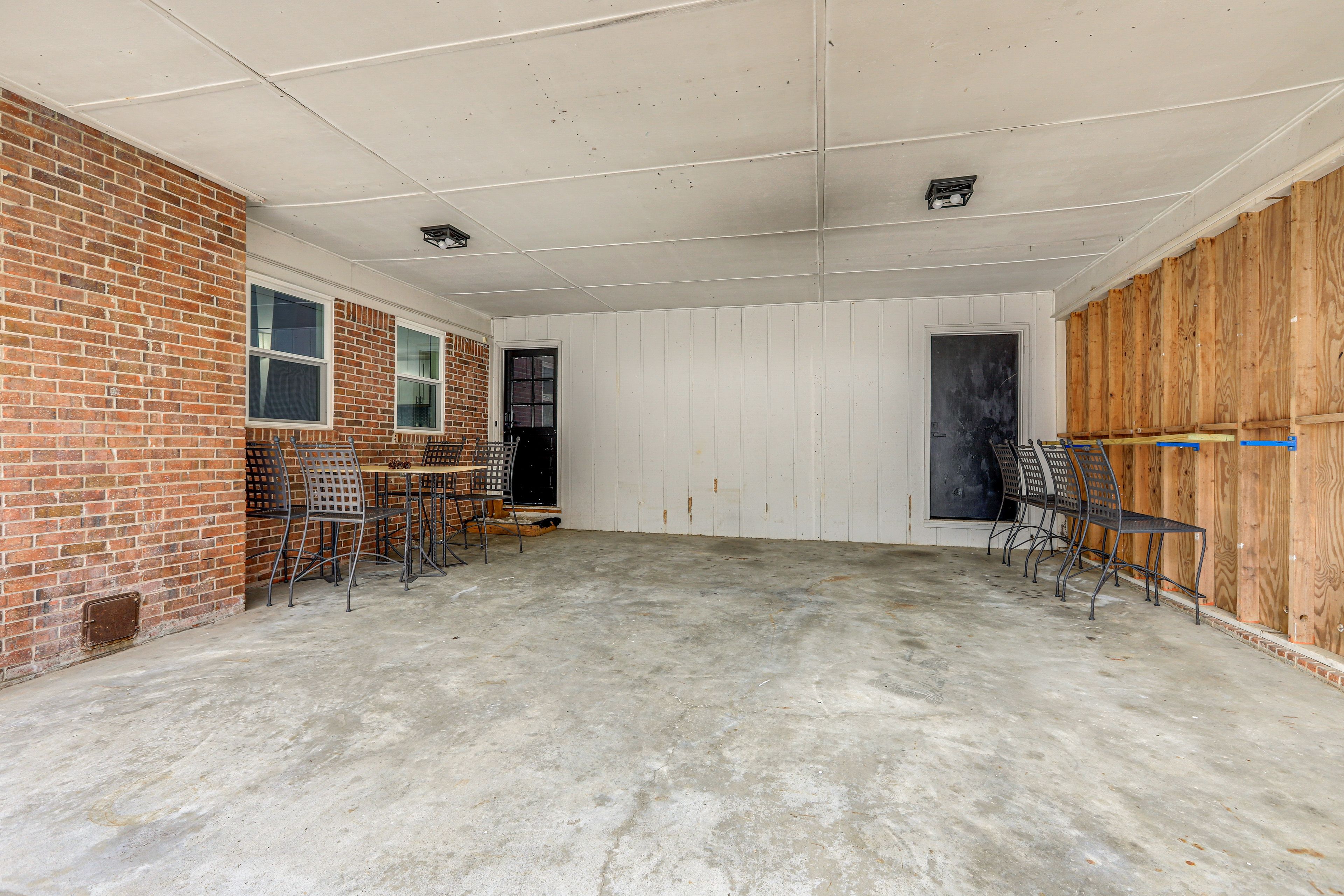 Patio | Outdoor Dining Area
