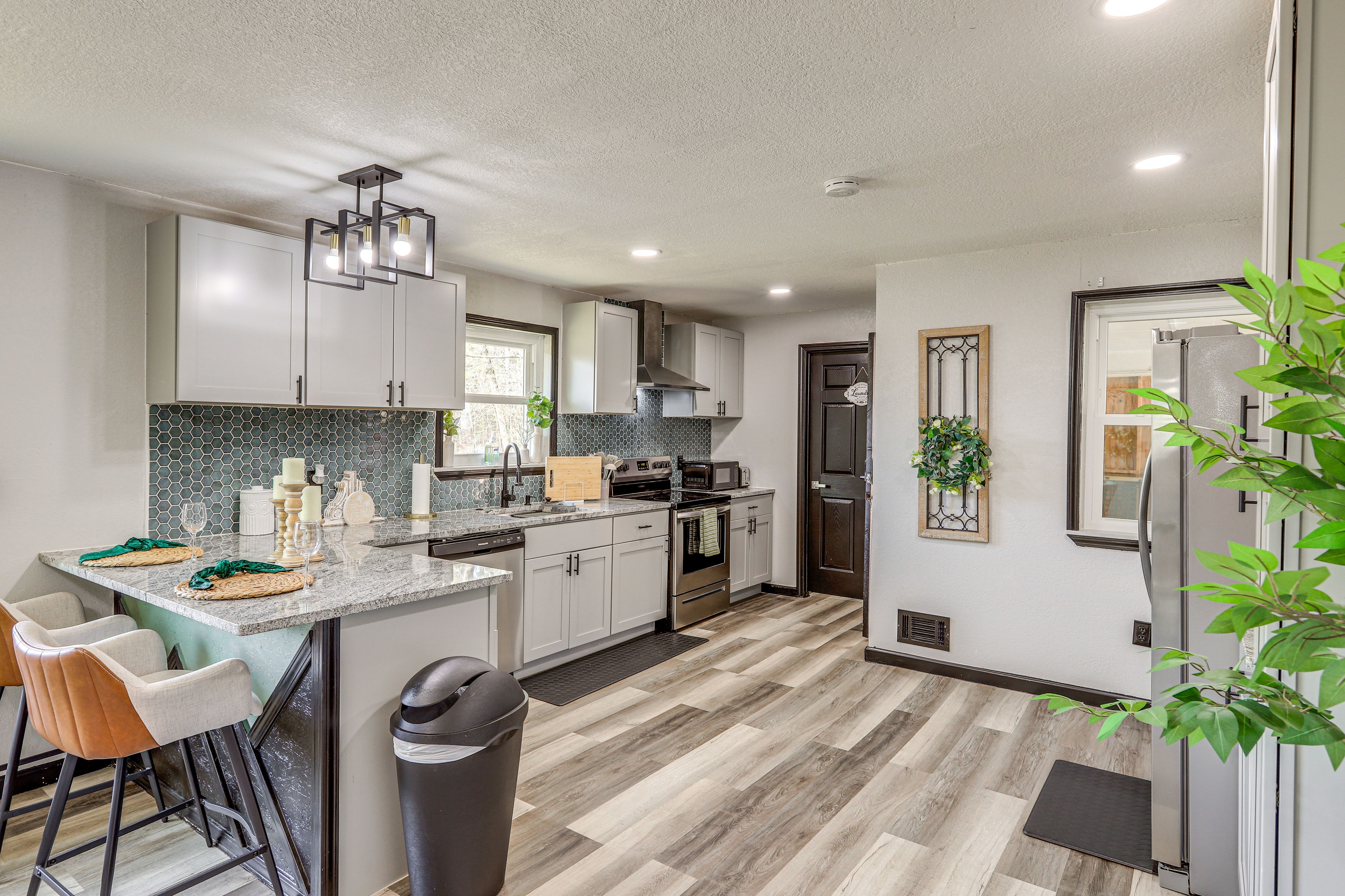 Kitchen | Drip & Keurig Coffee Makers | Dishwasher | Toaster