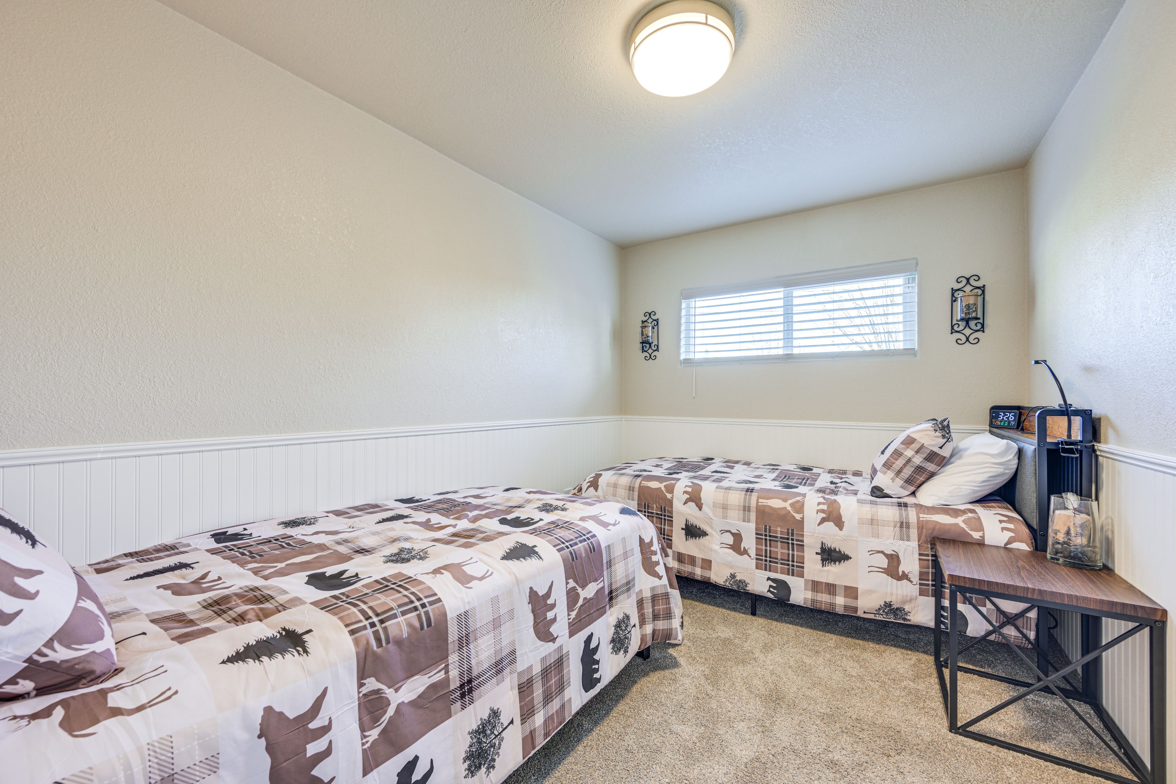 Bedroom 3 | 2 Twin XL Beds