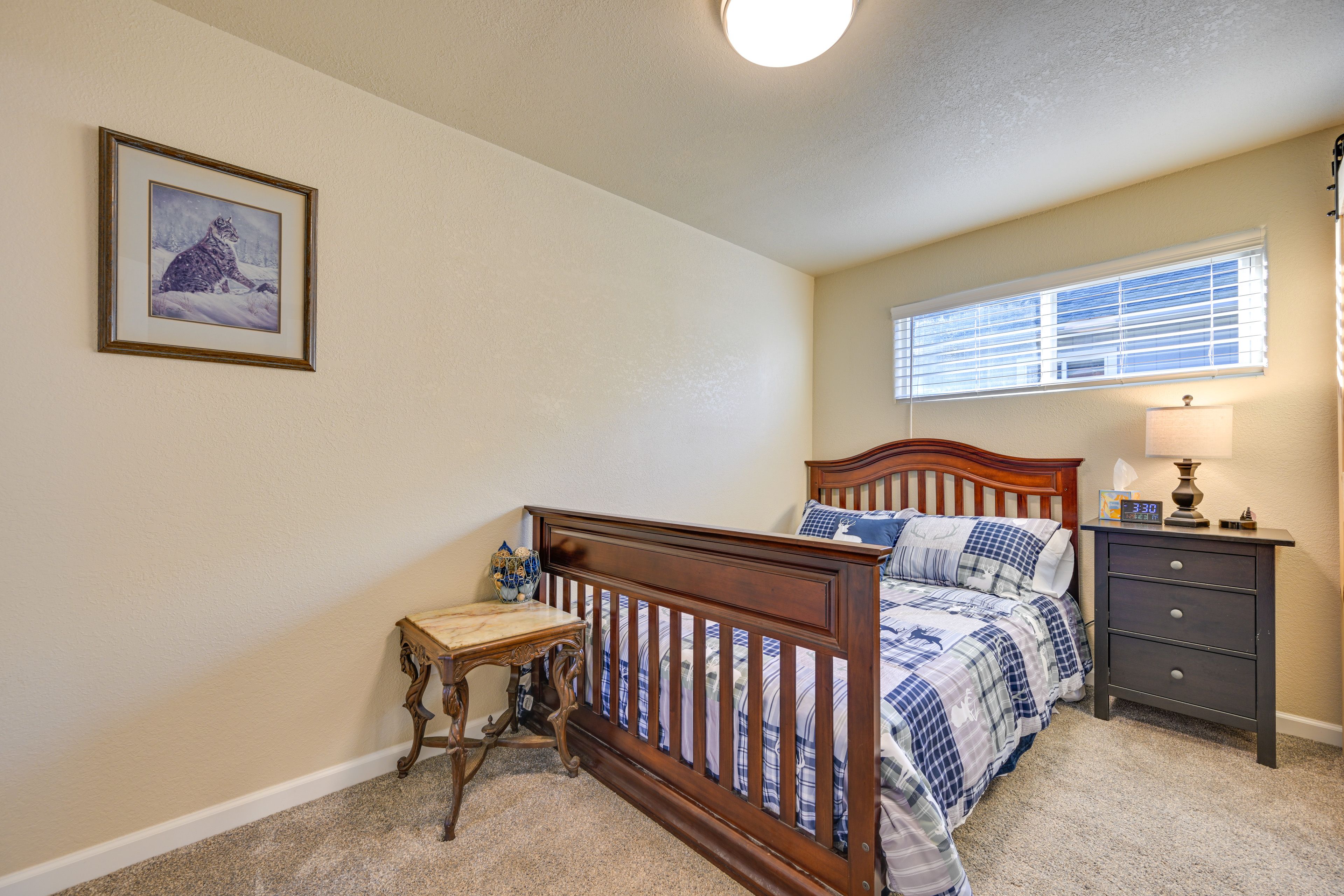 Bedroom 2 | Full Bed | Board Games