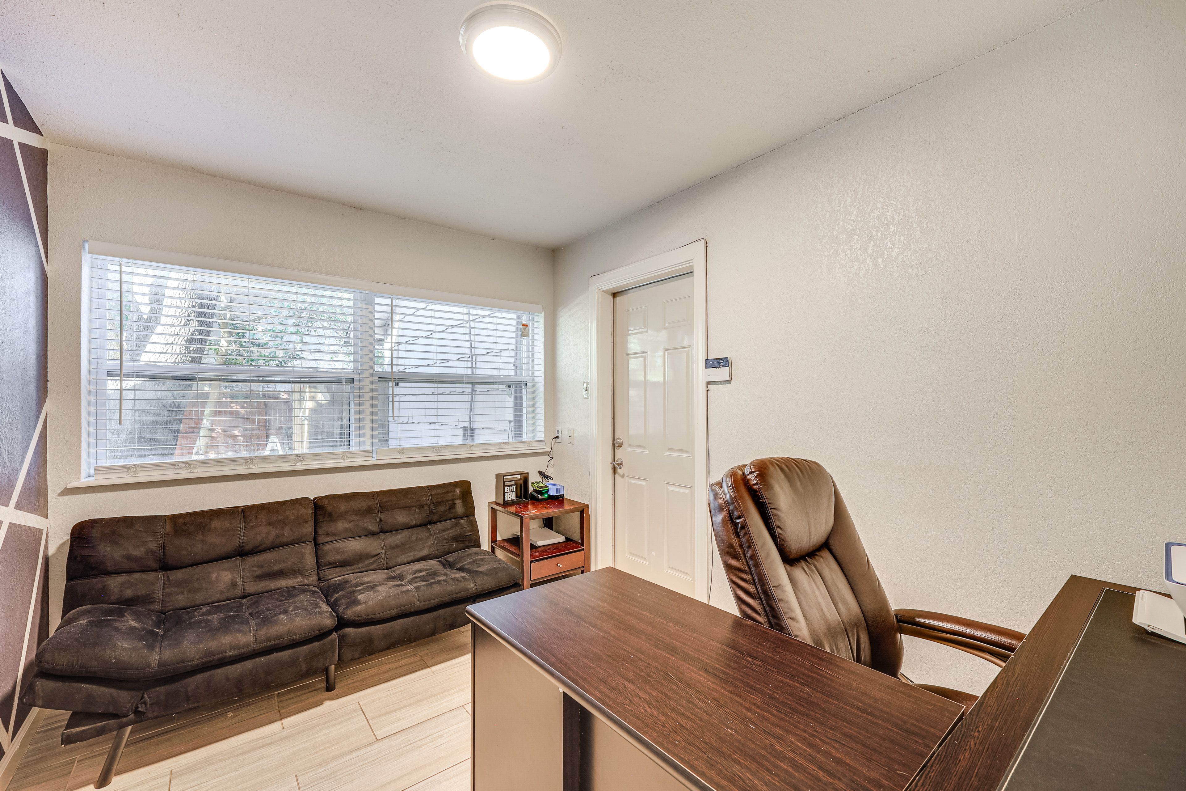 Office | Printer | Free WiFi | 1st Floor