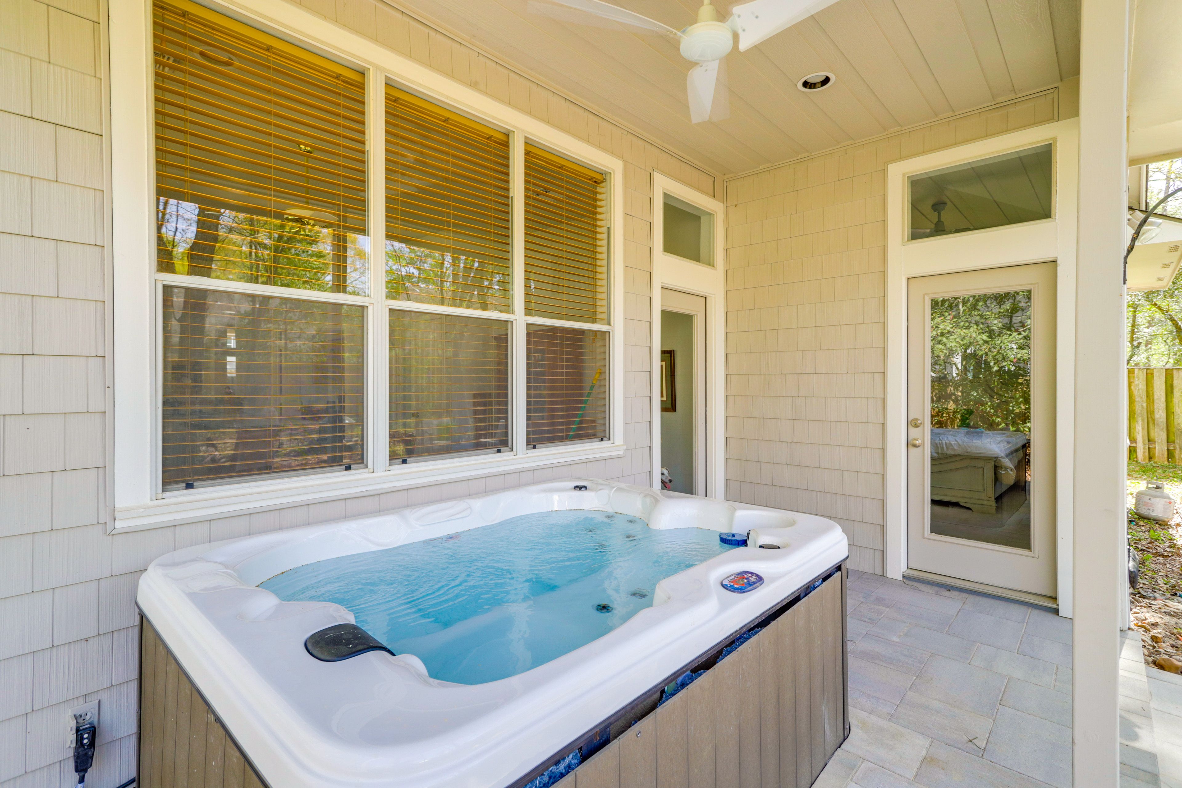 Private Hot Tub