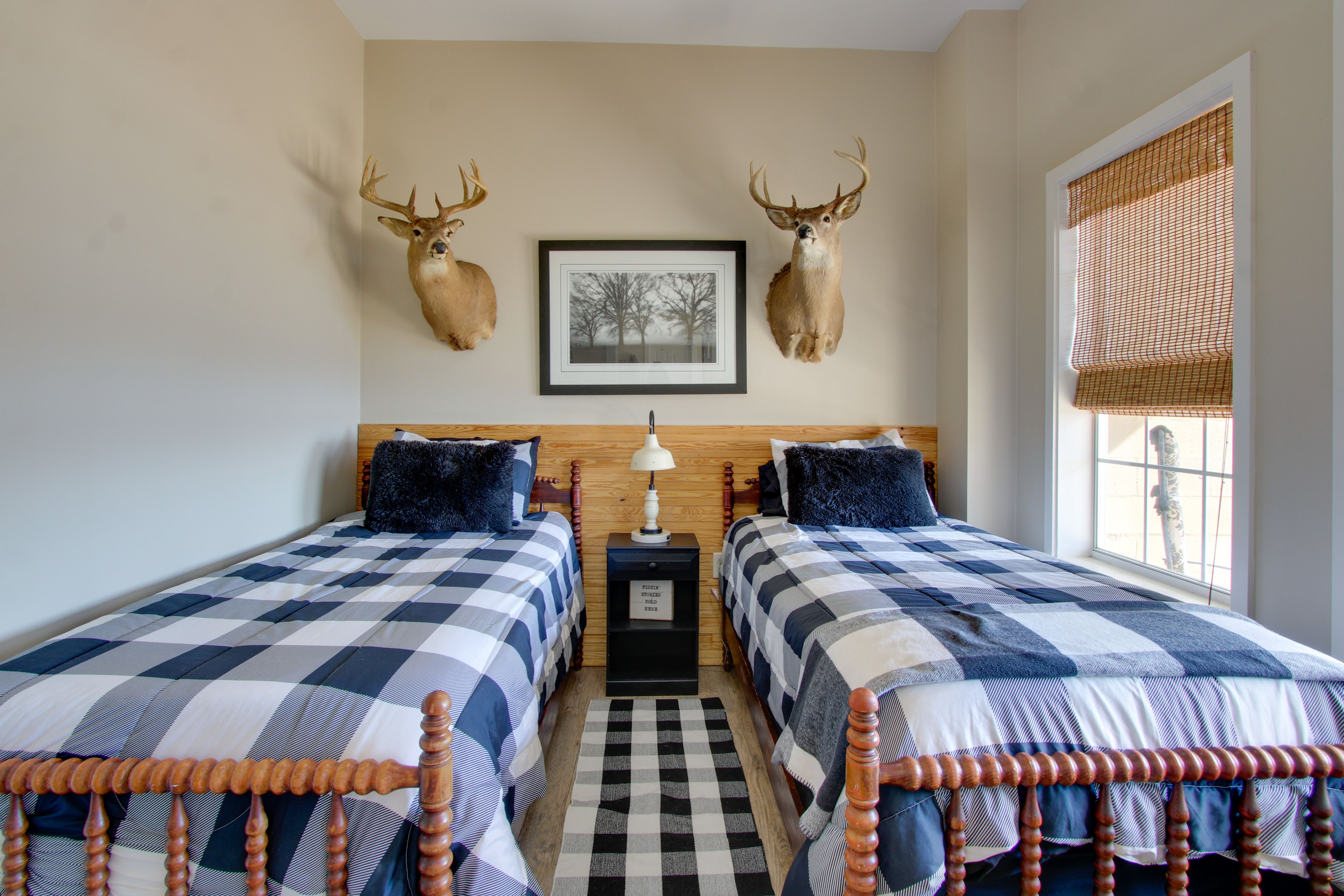 Bedroom 2 | 2 Twin Beds