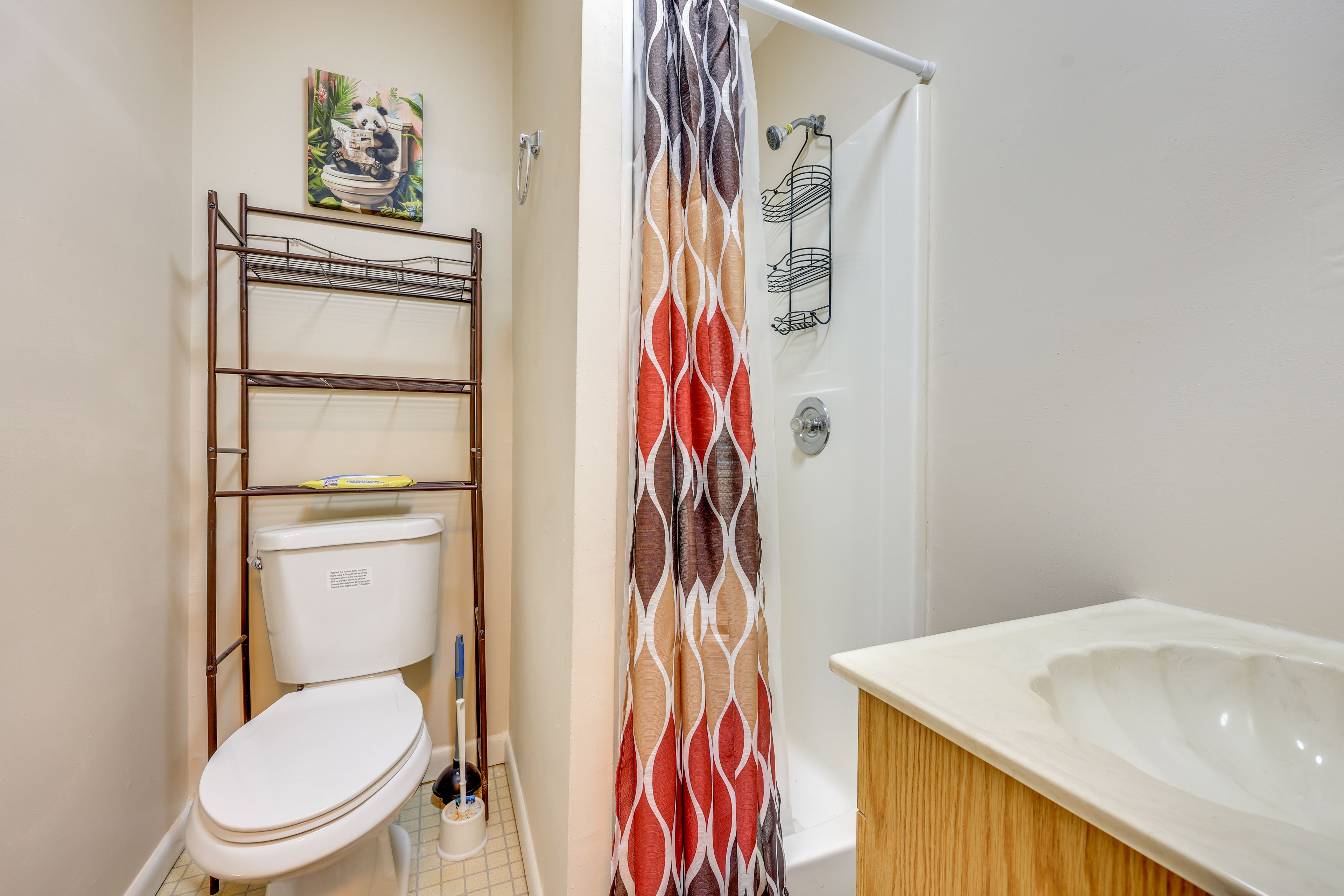 Full Bathroom