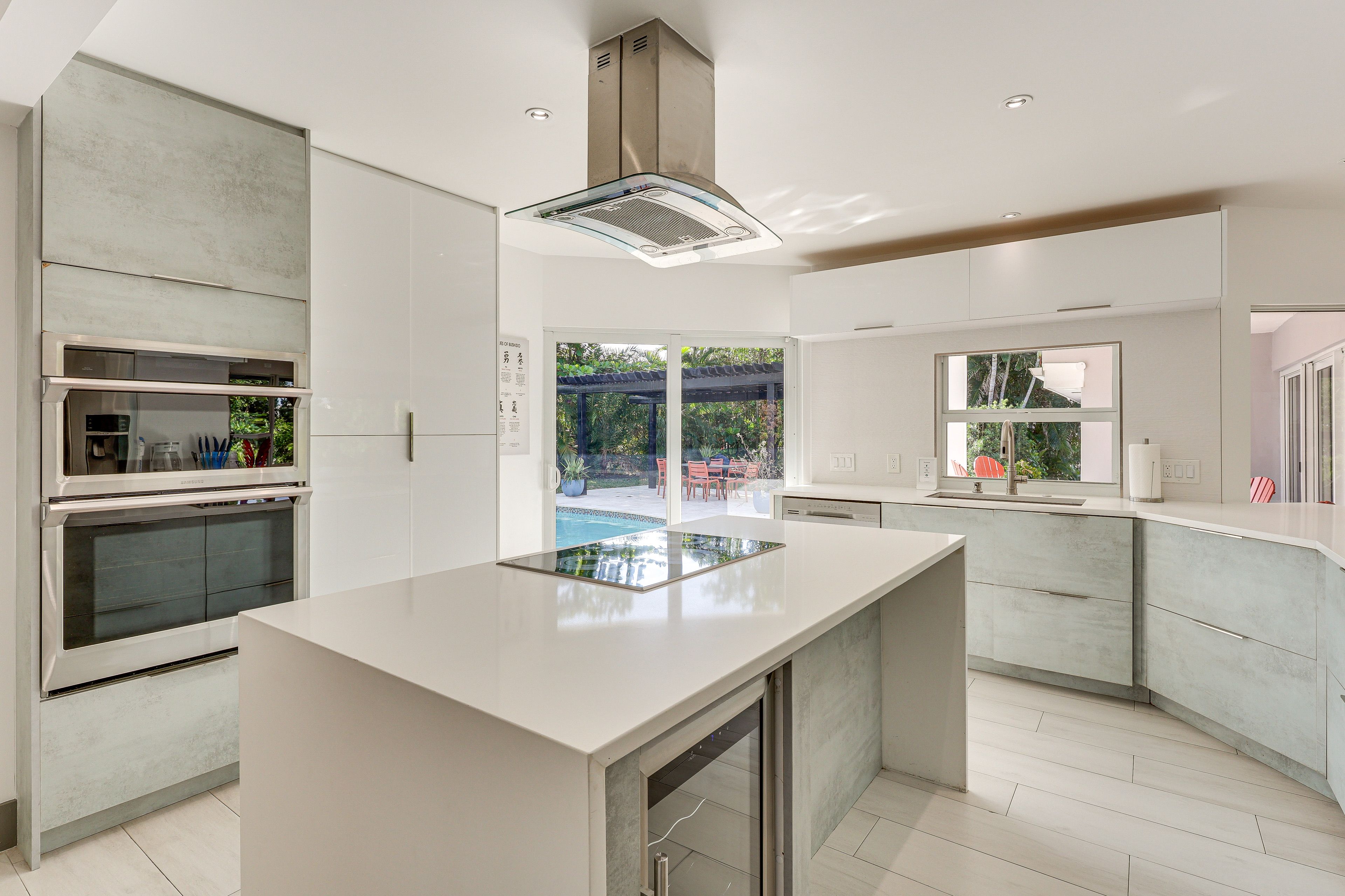 Kitchen | Blender | Toaster | Dishwasher