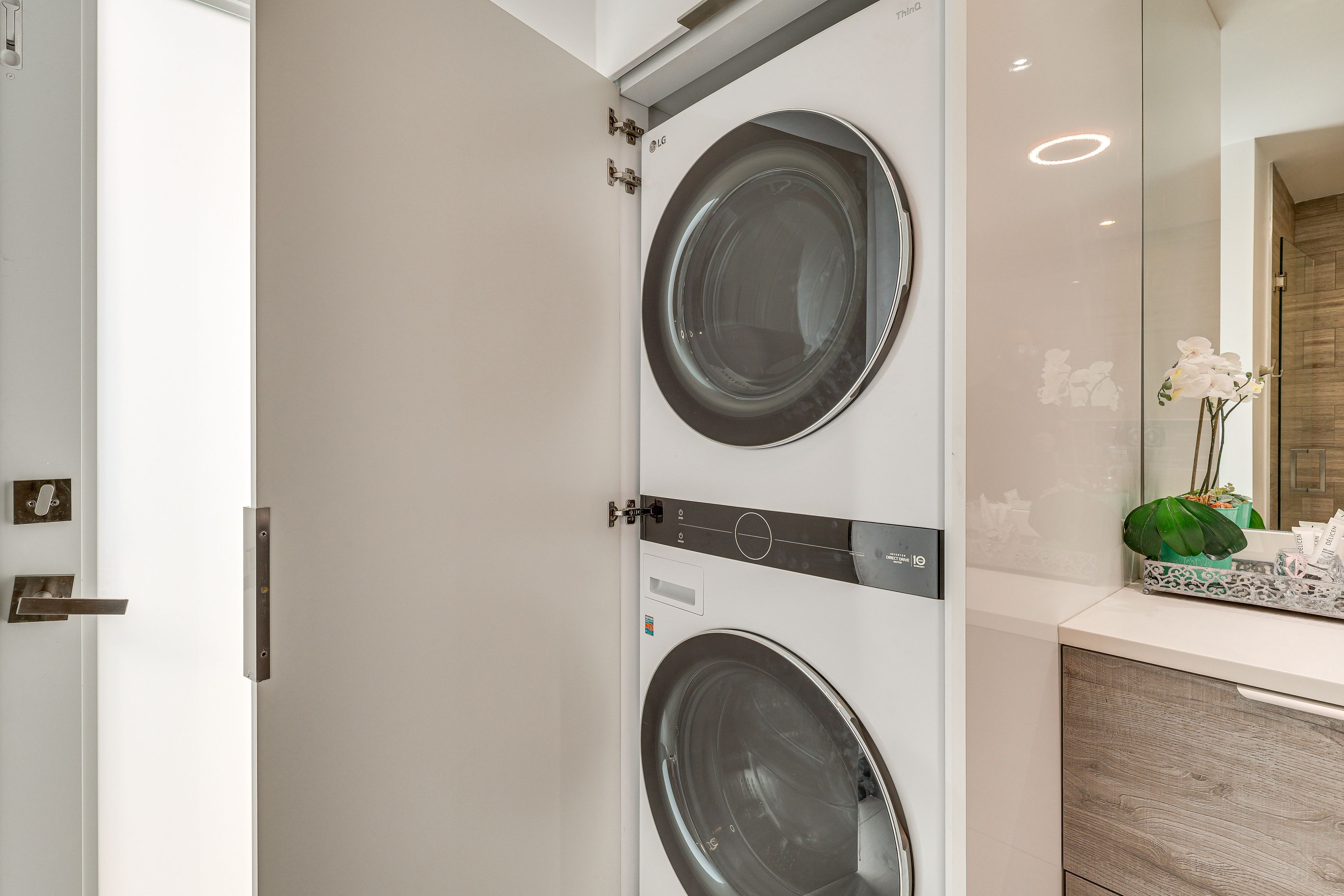 Washer & Dryer