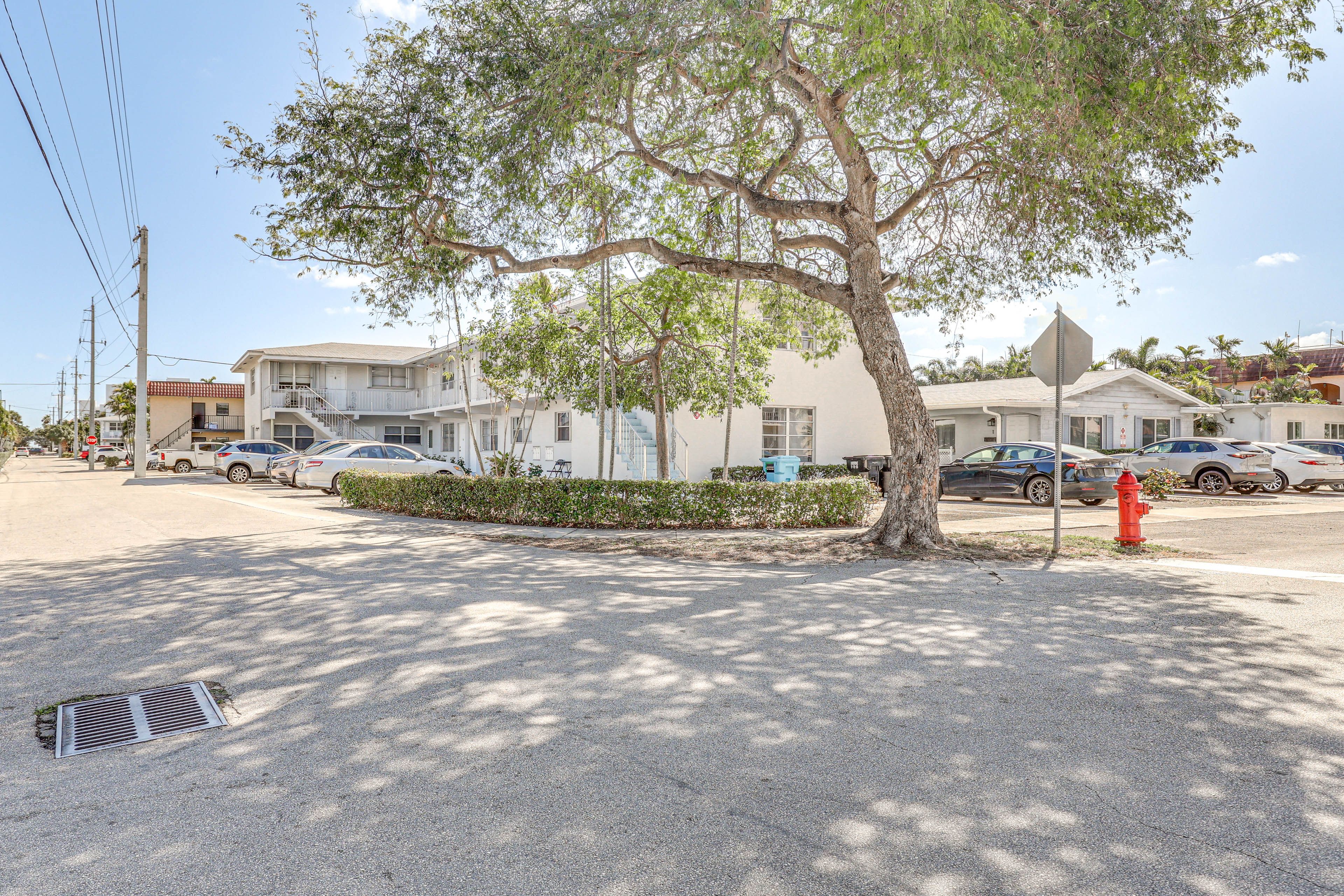Building Exterior | Community Parking Lot (1 Vehicle)