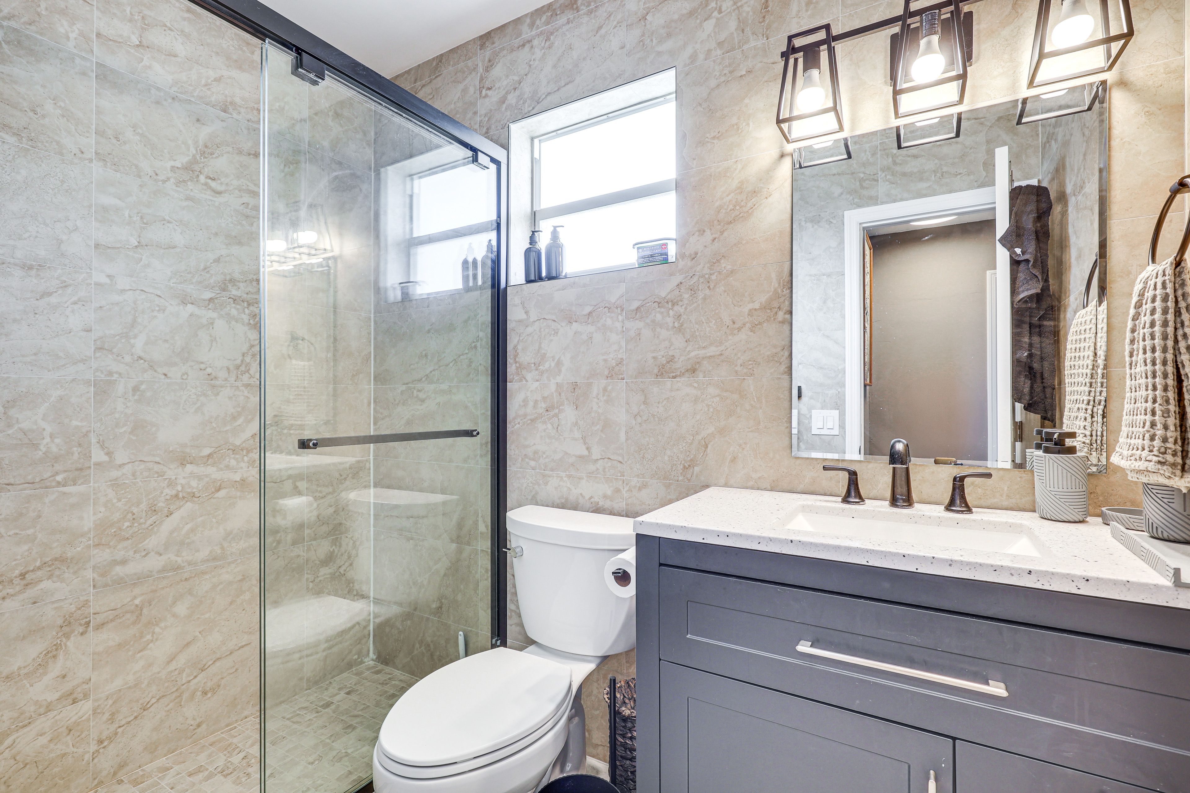 Full Bathroom