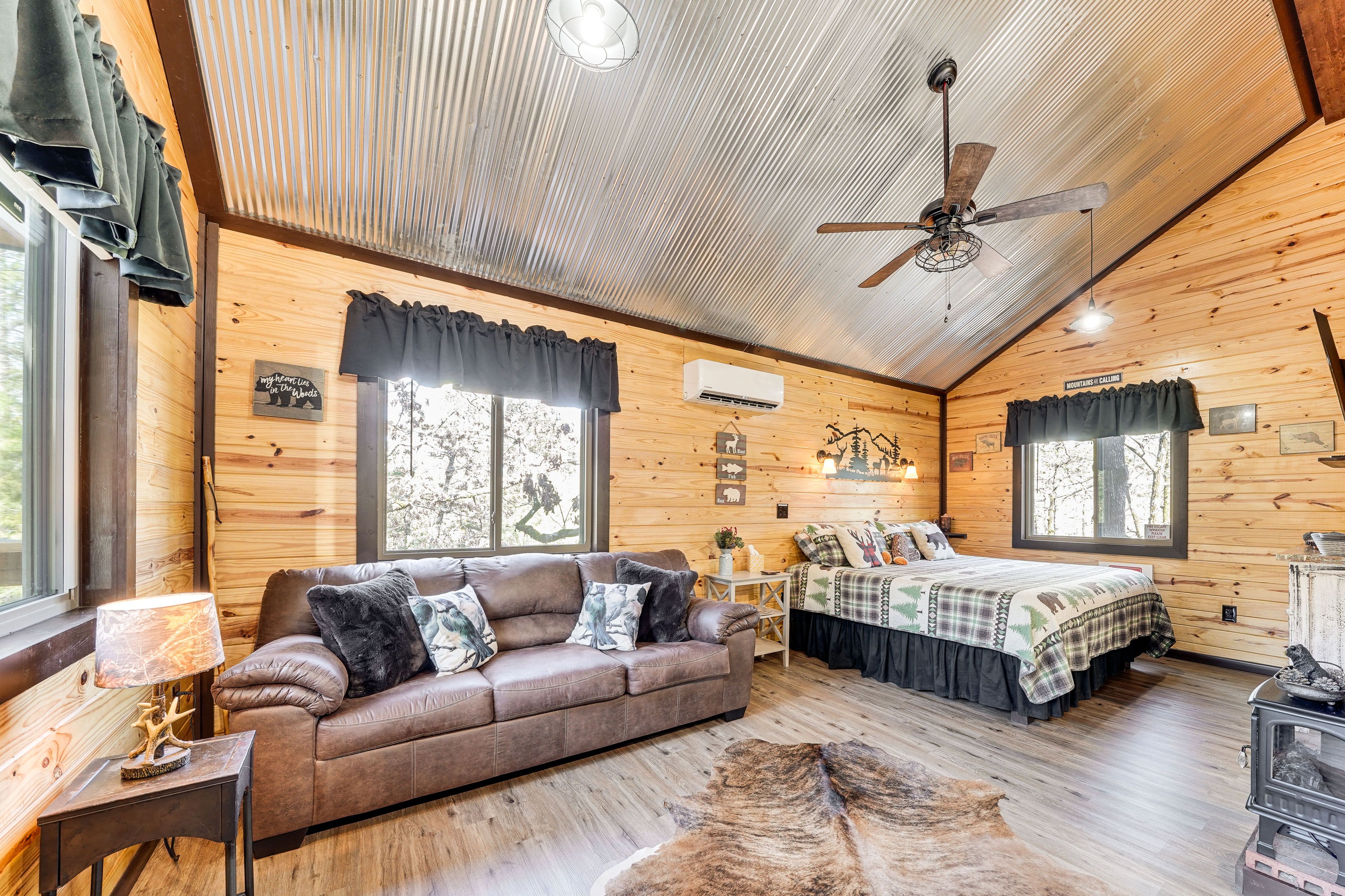 Studio | Single-Story Unit | King Bed | Linens Provided