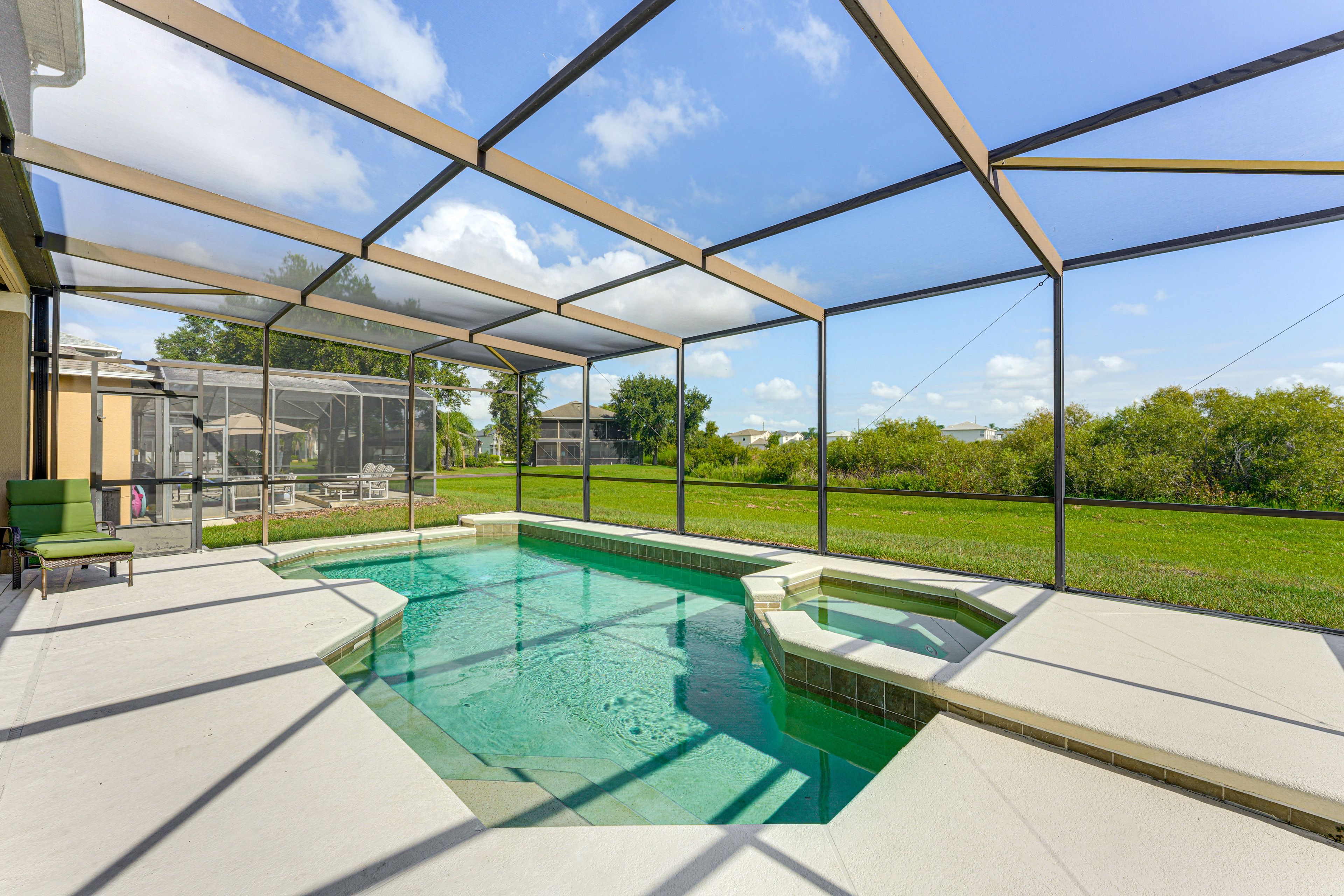 Private Pool & Hot Tub