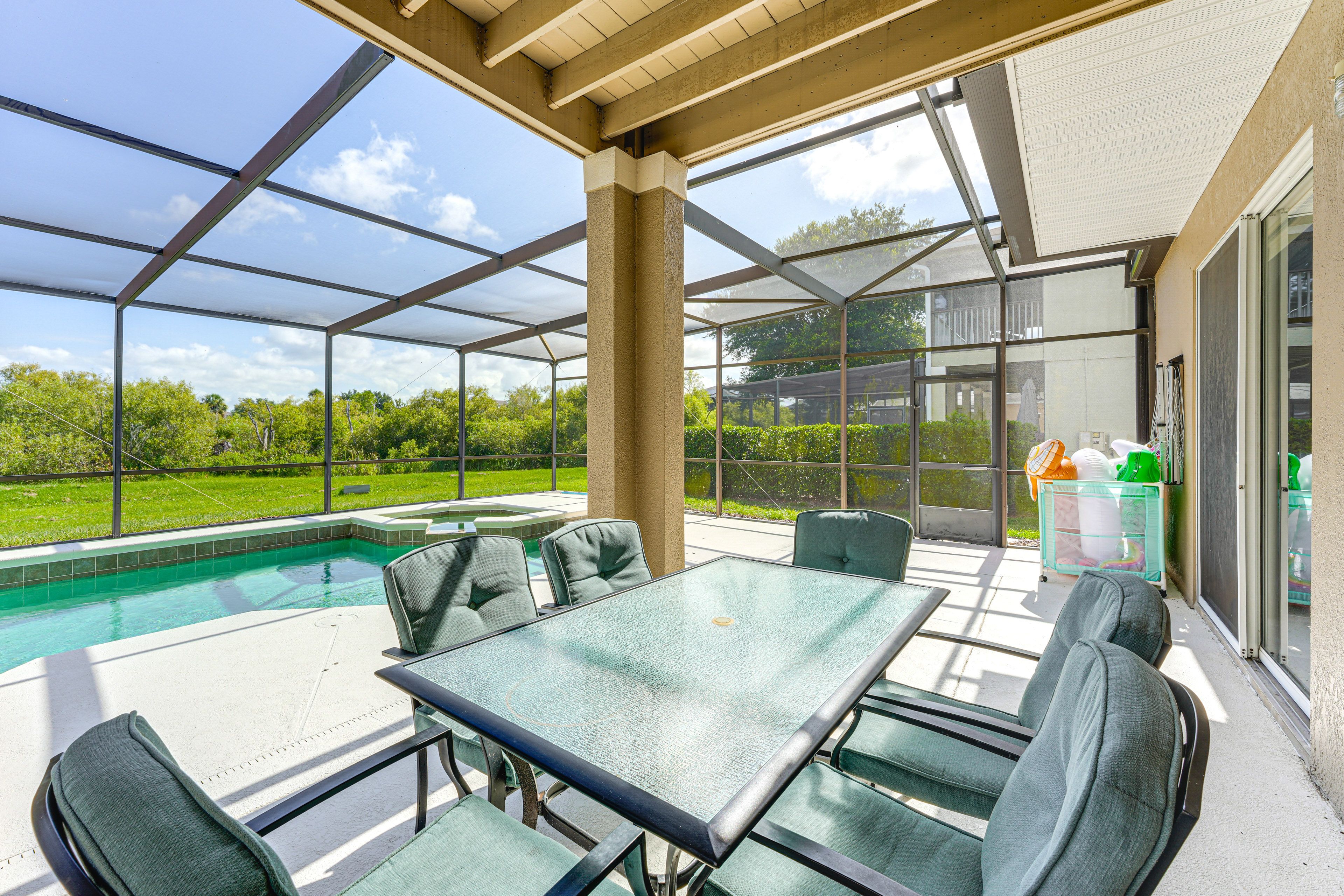 Outdoor Dining Area