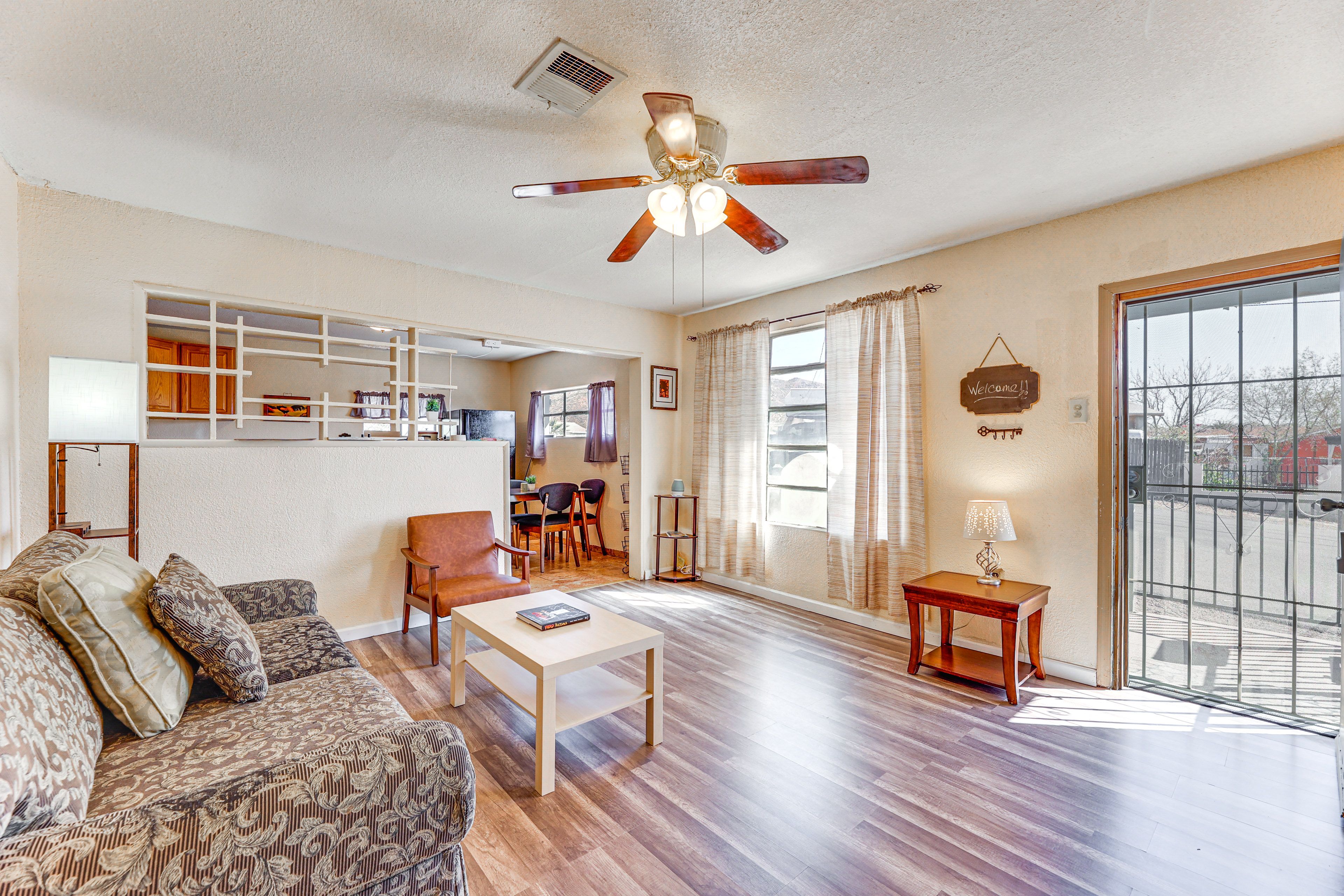 Superior Vacation Rental | 2BR | 1BA | 827 Sq Ft | Step-Free Access