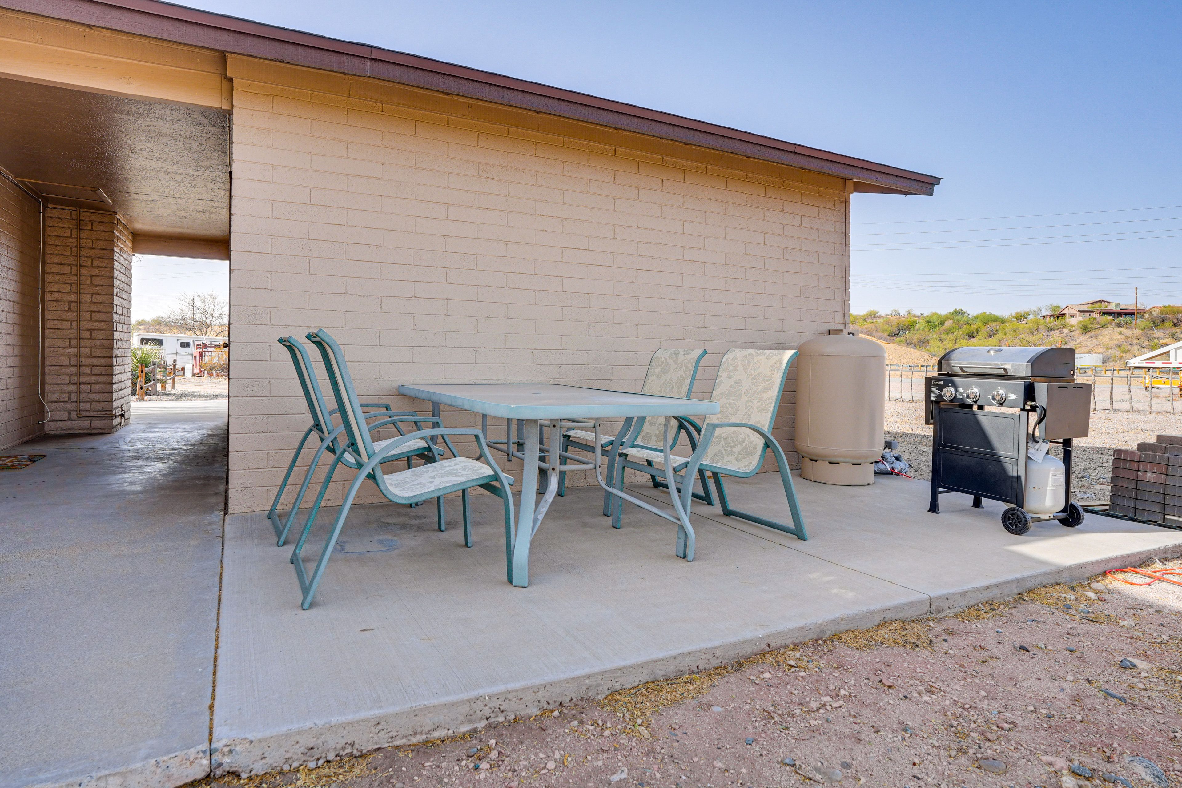 Patio | Dining Area | Gas Grill